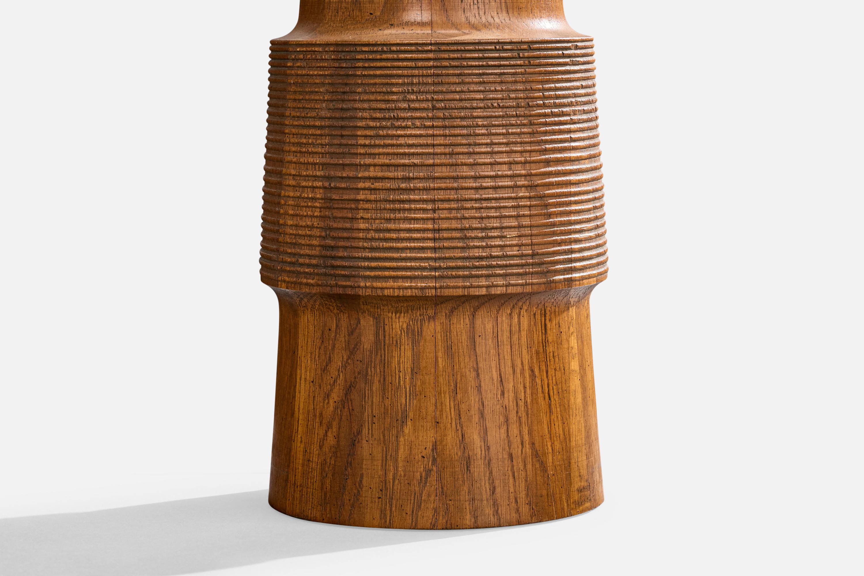 Quercia Designer americano, Coppia di lampade da tavolo, Oak, Stati Uniti, anni '50 in vendita