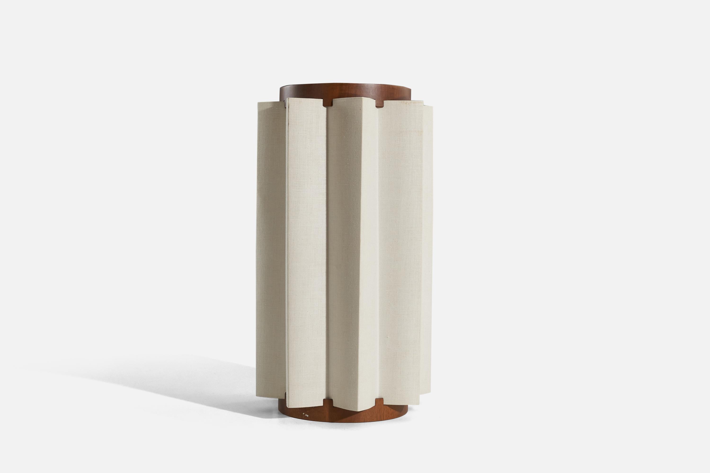 American Designer, Pair of Table Lamps, Wood, Acrylic, Paper, Usa, 1960s In Good Condition In High Point, NC