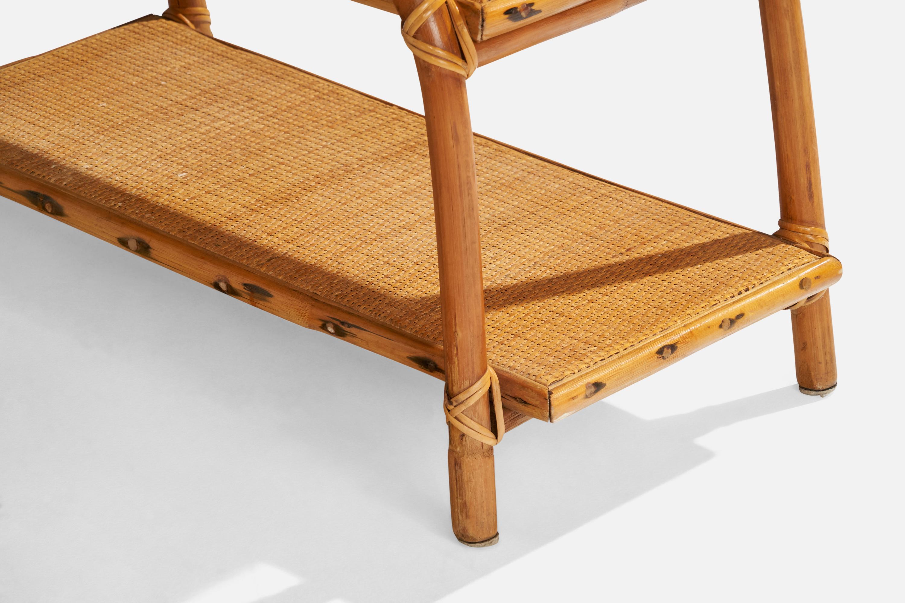 Amerikanische Designerin, Beistelltische, Bambus, Rattan, Schilfrohr, USA, 1950er Jahre im Angebot 3
