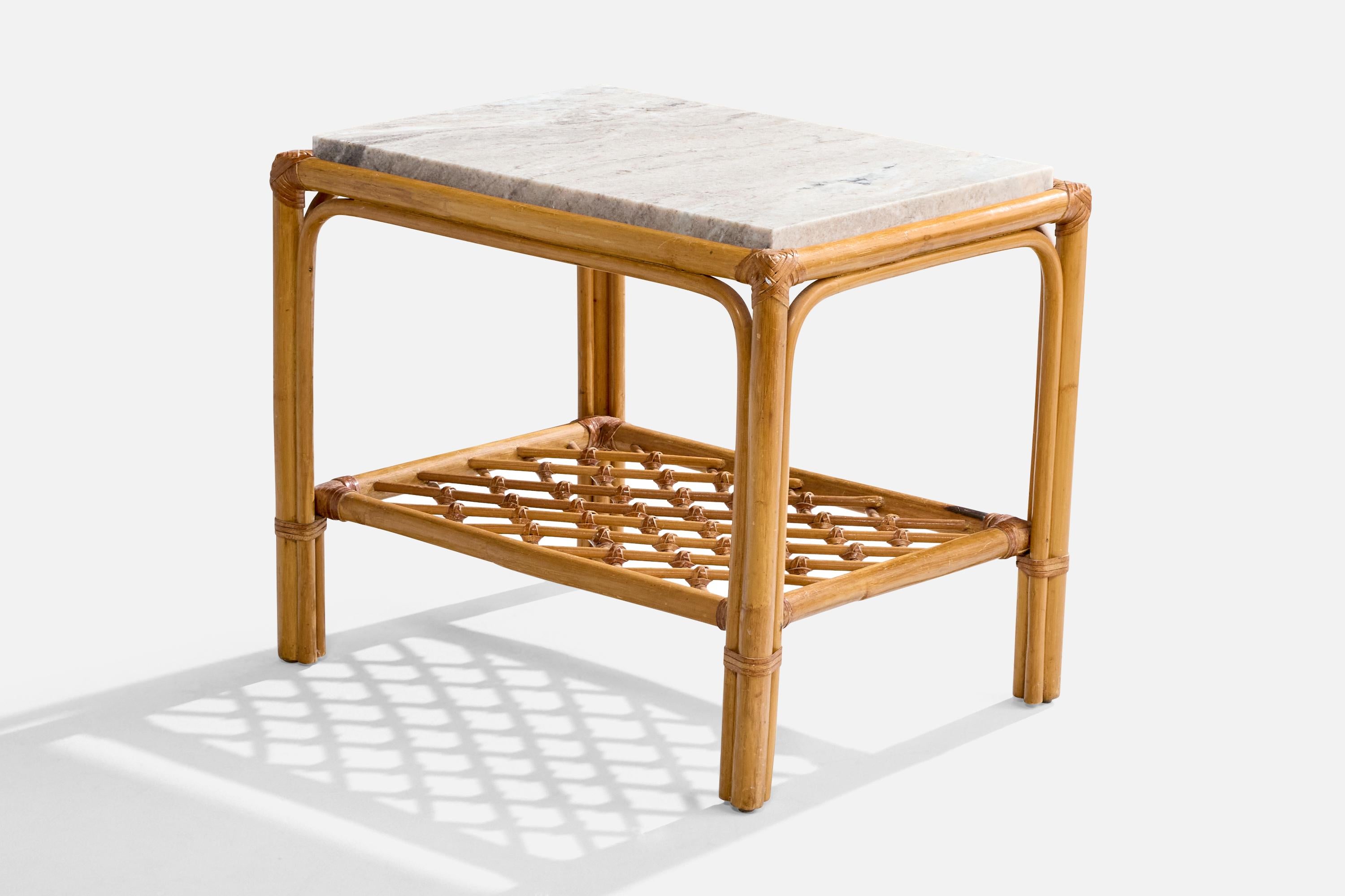 Amerikanische Designerin, Beistelltische, Bambus, Rattan, Marmor, USA, 1950er Jahre (amerikanisch) im Angebot