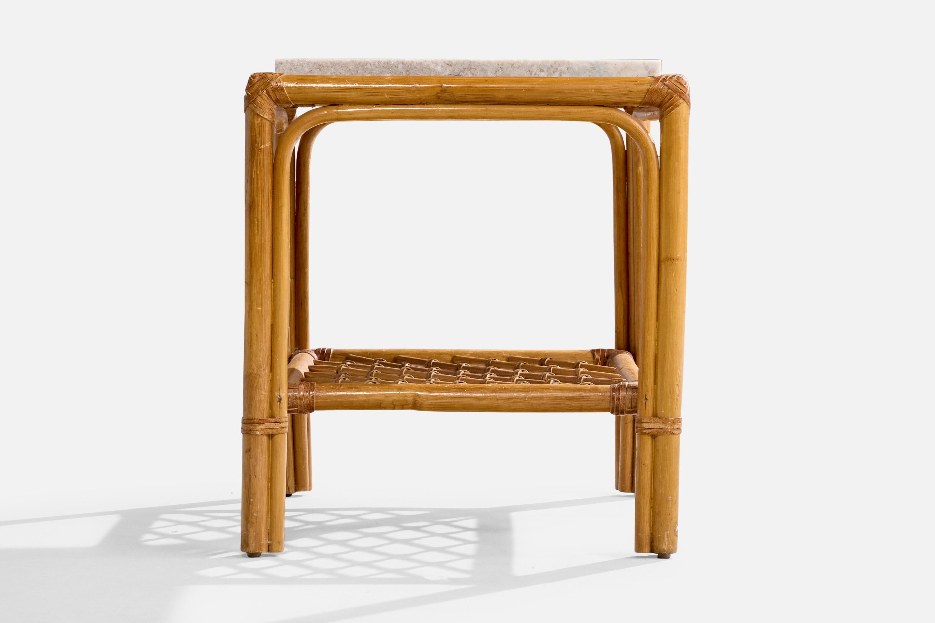 Amerikanische Designerin, Beistelltische, Bambus, Rattan, Marmor, USA, 1950er Jahre (Mitte des 20. Jahrhunderts) im Angebot