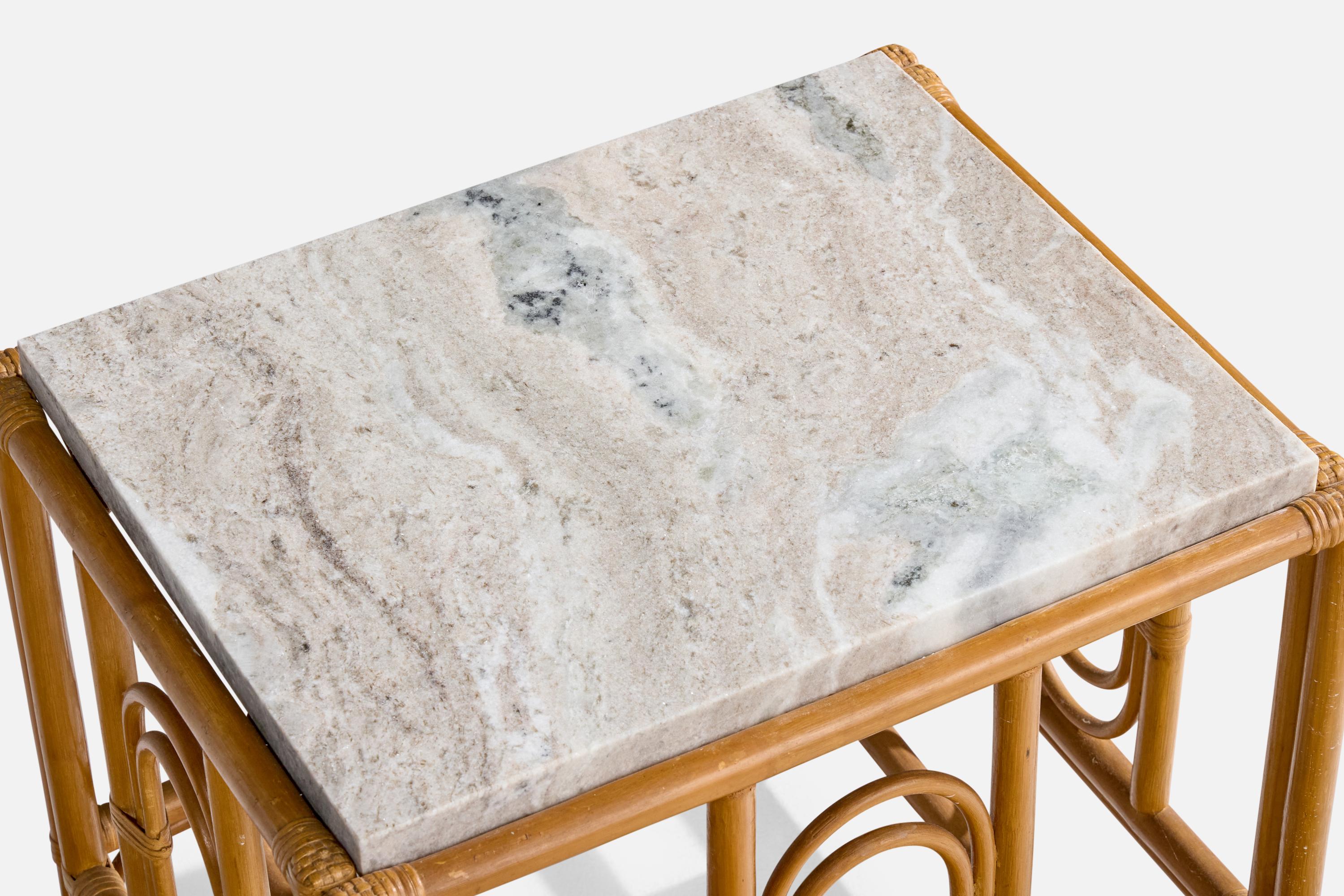 Designer américain, tables d'appoint, bambou, rotin, marbre, États-Unis, années 1960 en vente 4