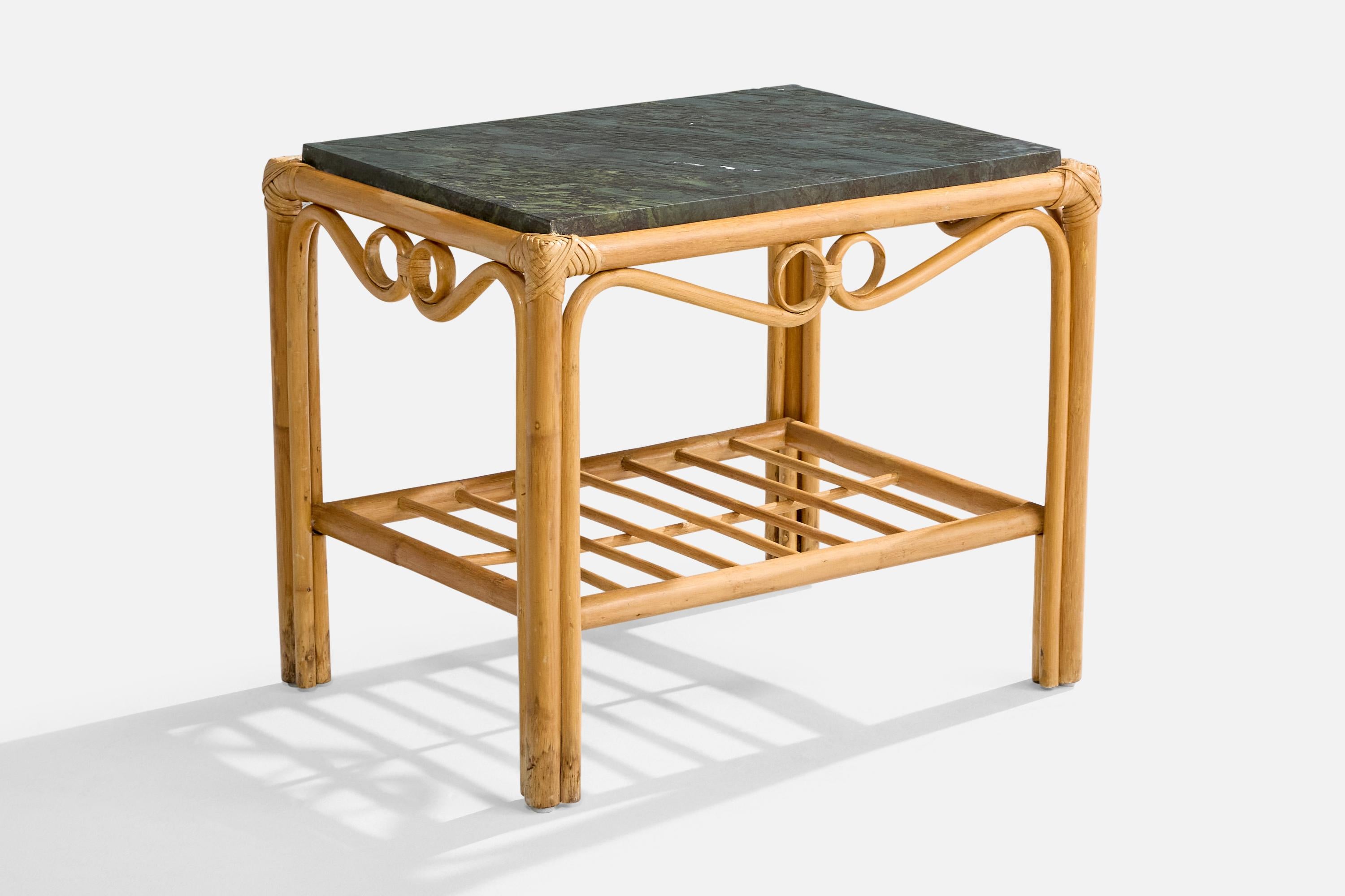 Amerikanische Designerin, Beistelltische, Bambus, Rattan, Marmor, USA, 1960er Jahre (amerikanisch) im Angebot