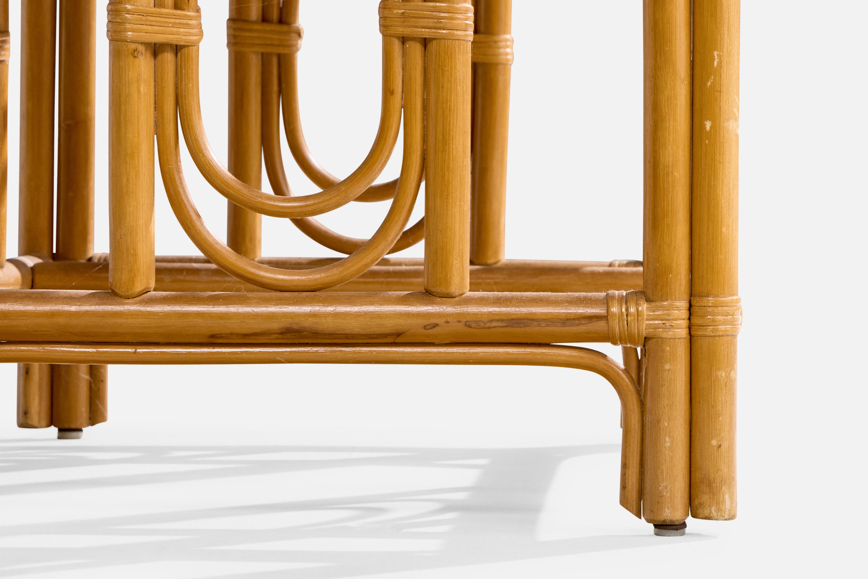 Designer américain, tables d'appoint, bambou, rotin, marbre, États-Unis, années 1960 en vente 2