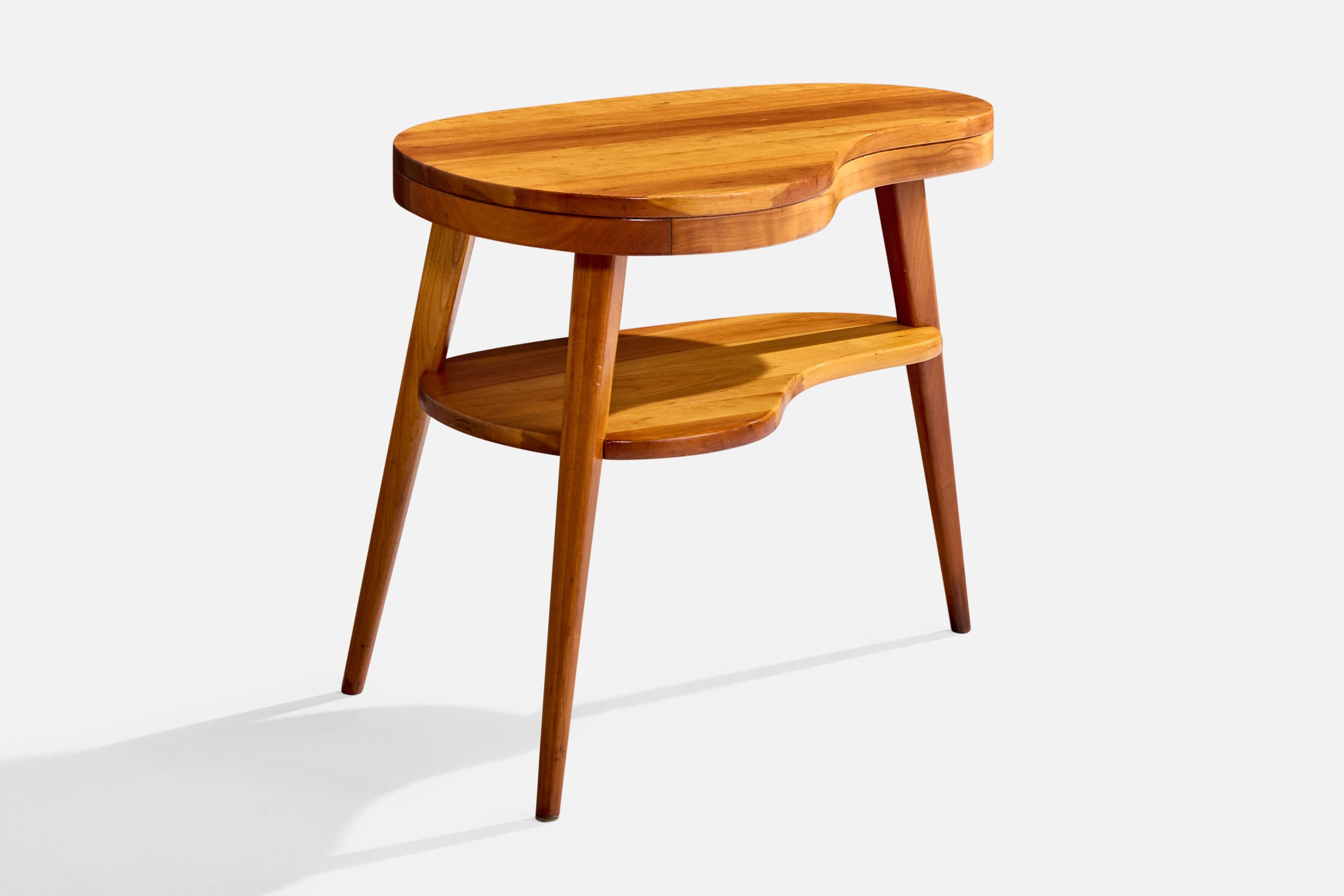 American Designer, Side Tables, Maple, USA, 1950s In Good Condition For Sale In High Point, NC