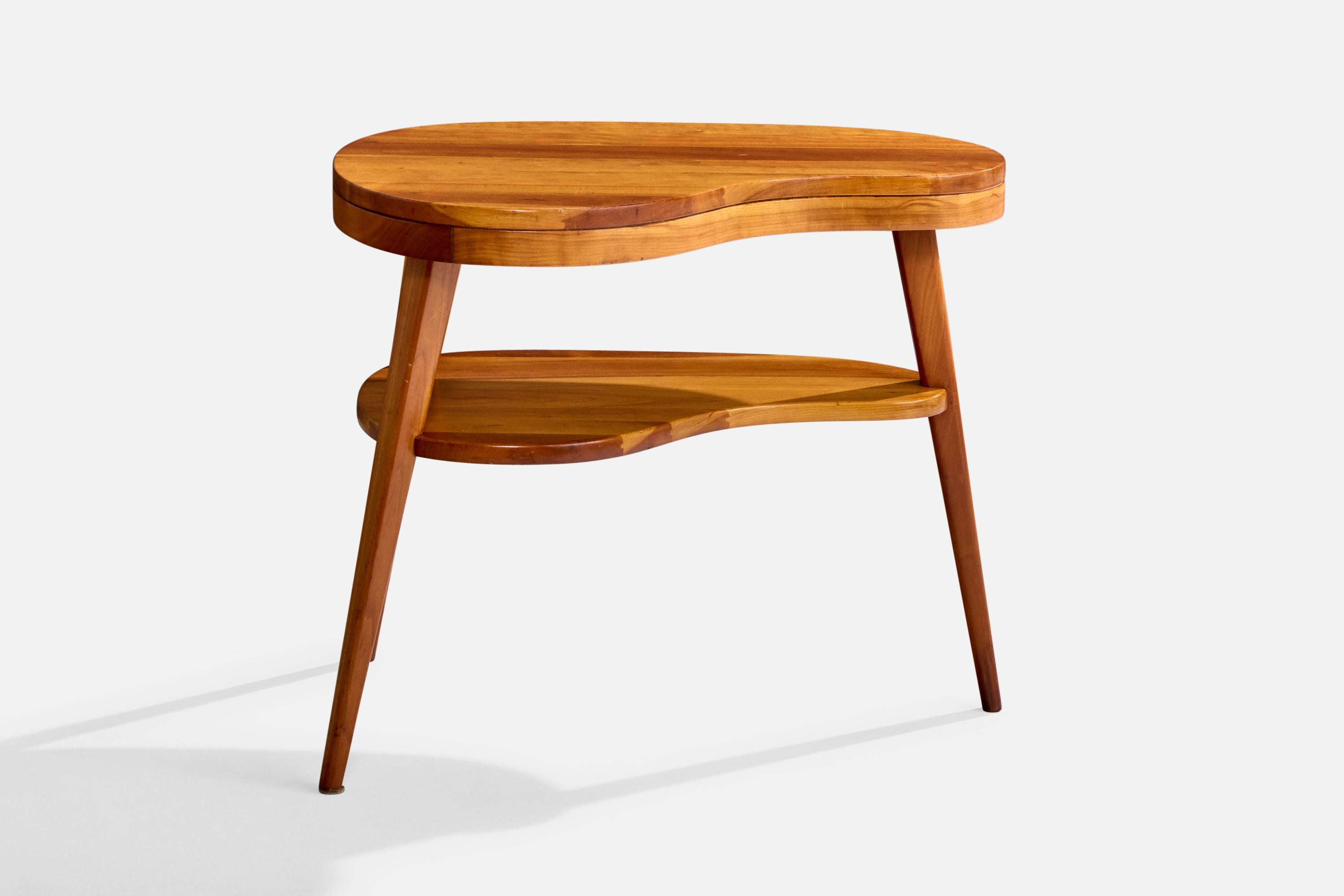 Mid-20th Century American Designer, Side Tables, Maple, USA, 1950s For Sale