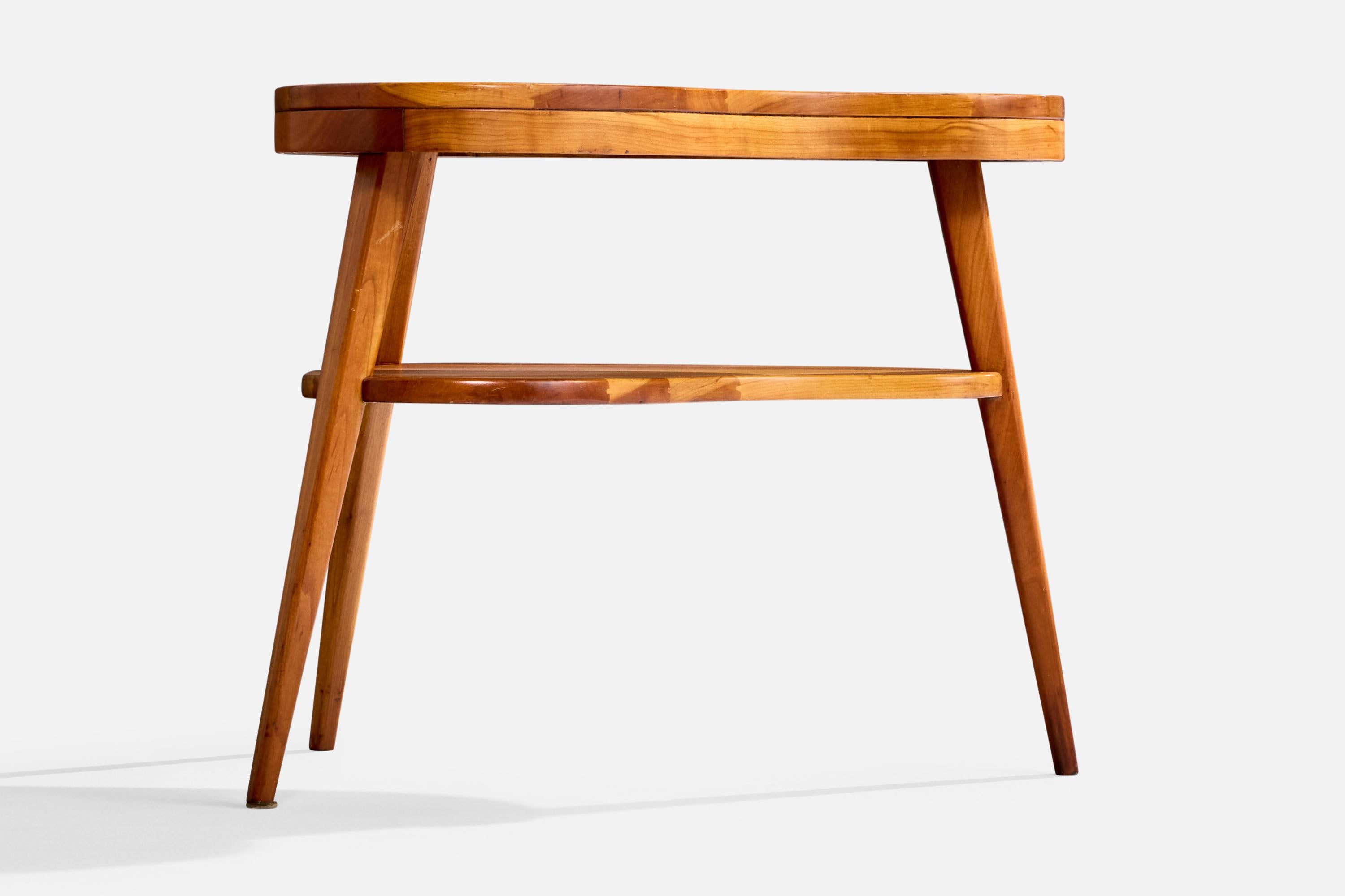 American Designer, Side Tables, Maple, USA, 1950s For Sale 1