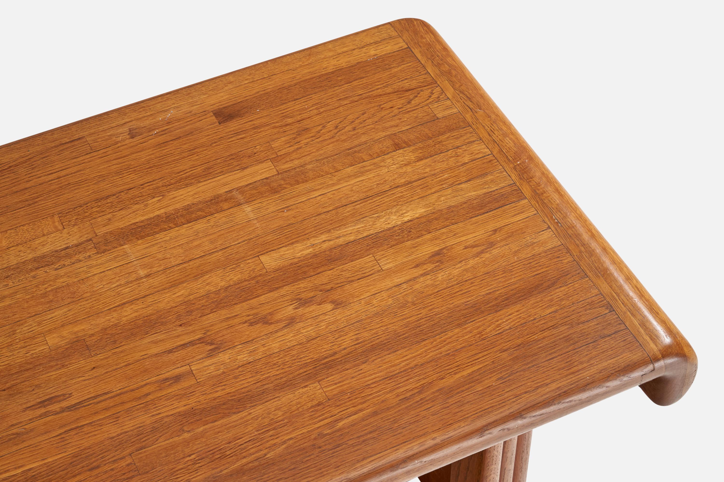 Diseñador americano, Mesas auxiliares, Roble, EE.UU., Década de 1950 en venta 1