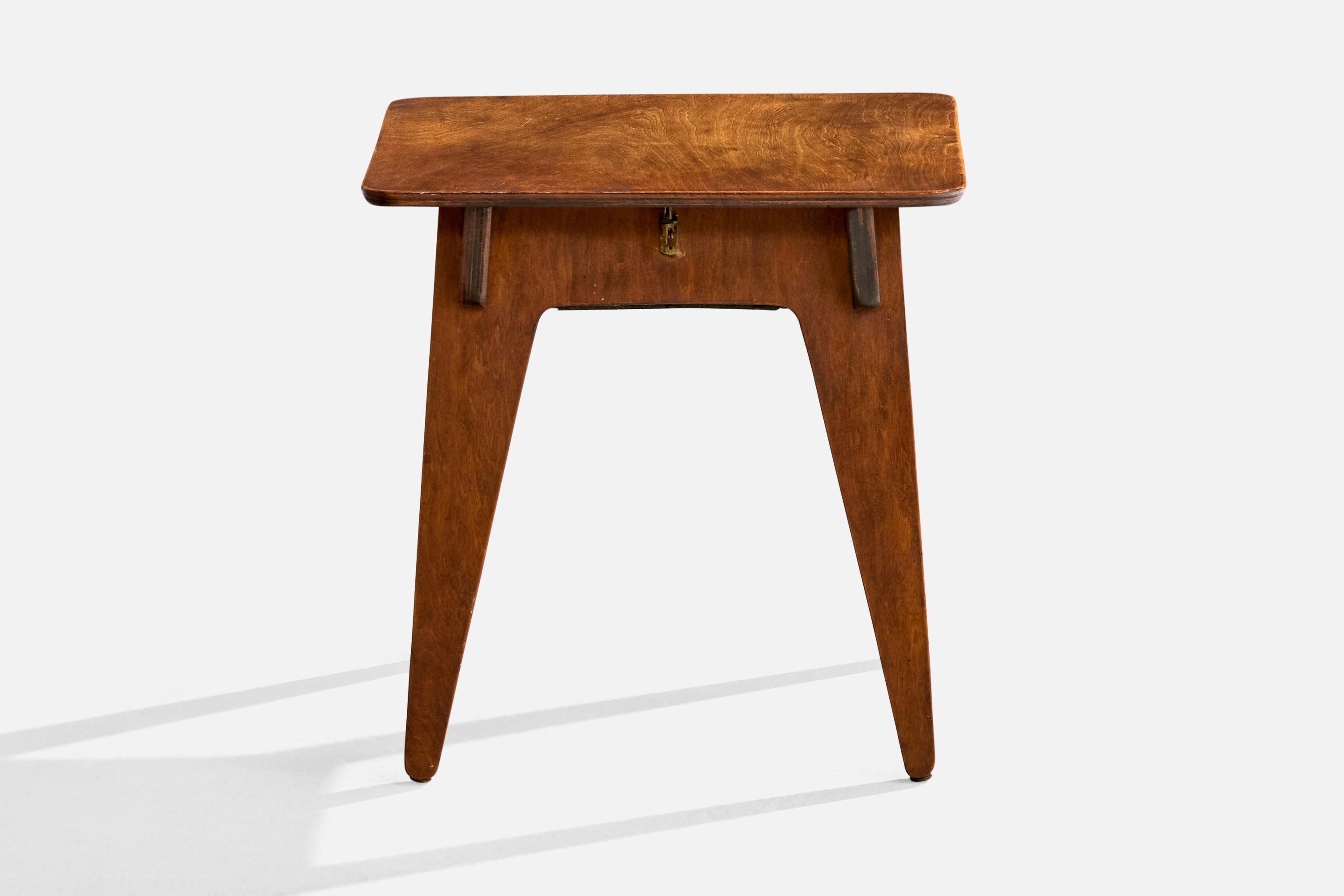 American Designer, Side Tables, Plywood, Brass, USA, 1930s For Sale 5