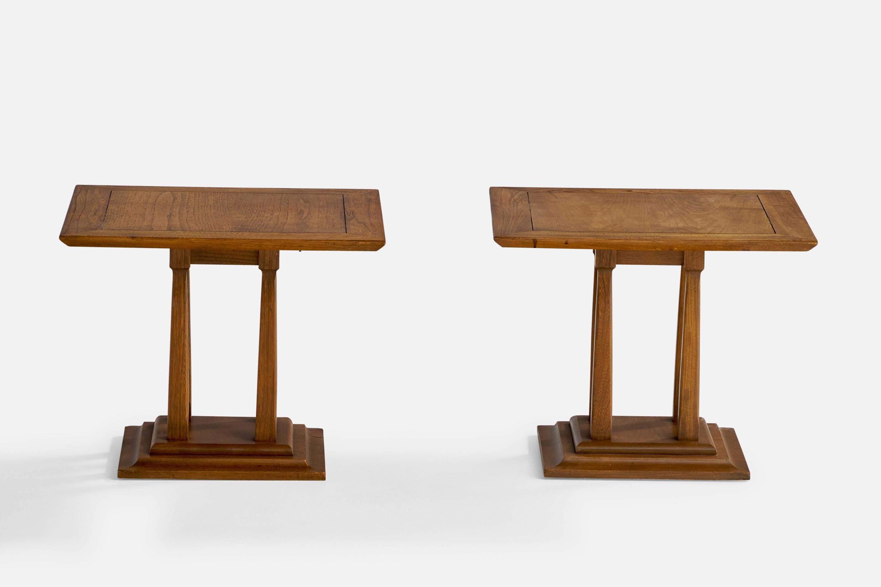 American Designer, Side Tables, Walnut, USA, 1940s In Good Condition In High Point, NC