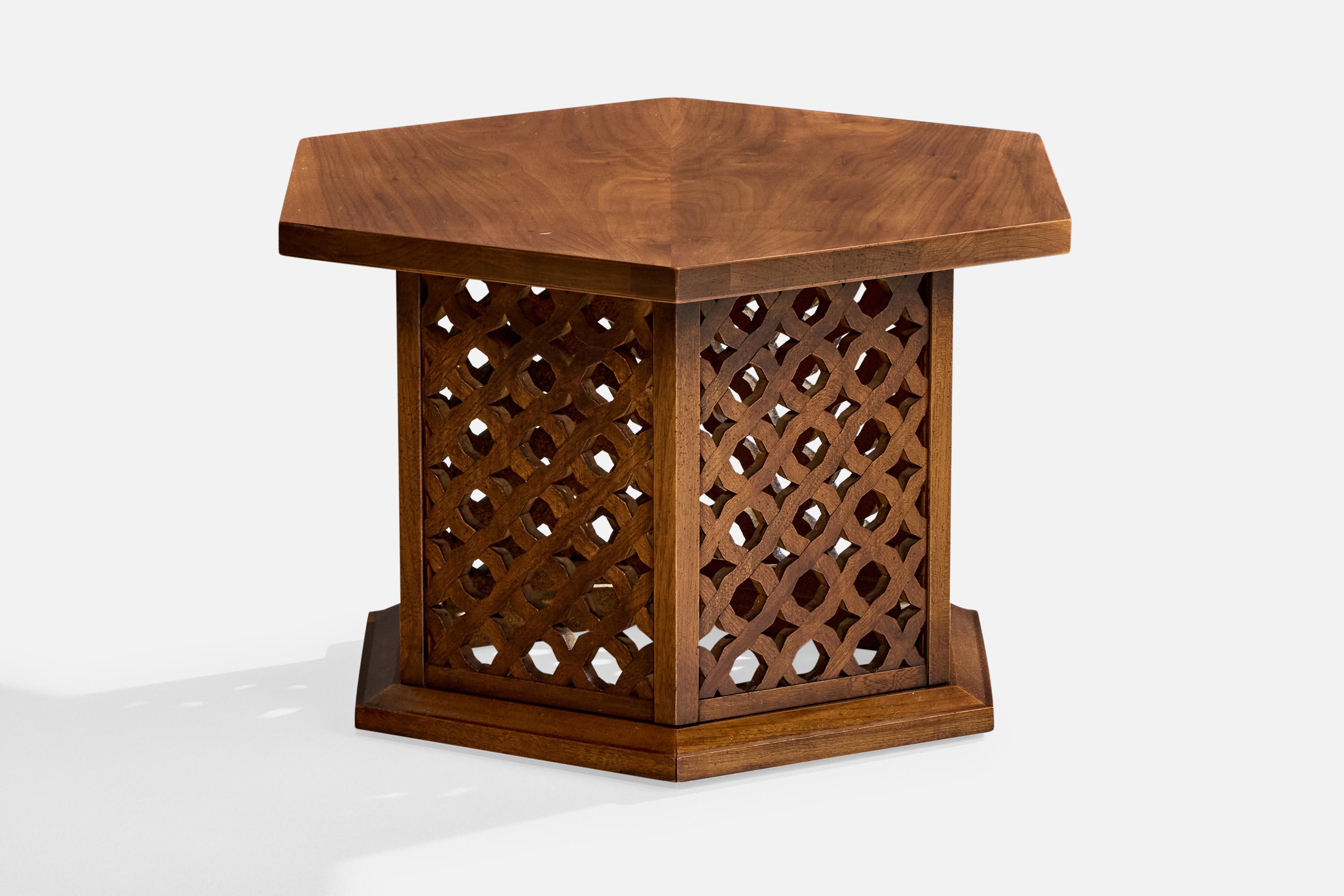 Designer américain, tables d'appoint, noyer, États-Unis, années 1950 Bon état - En vente à High Point, NC