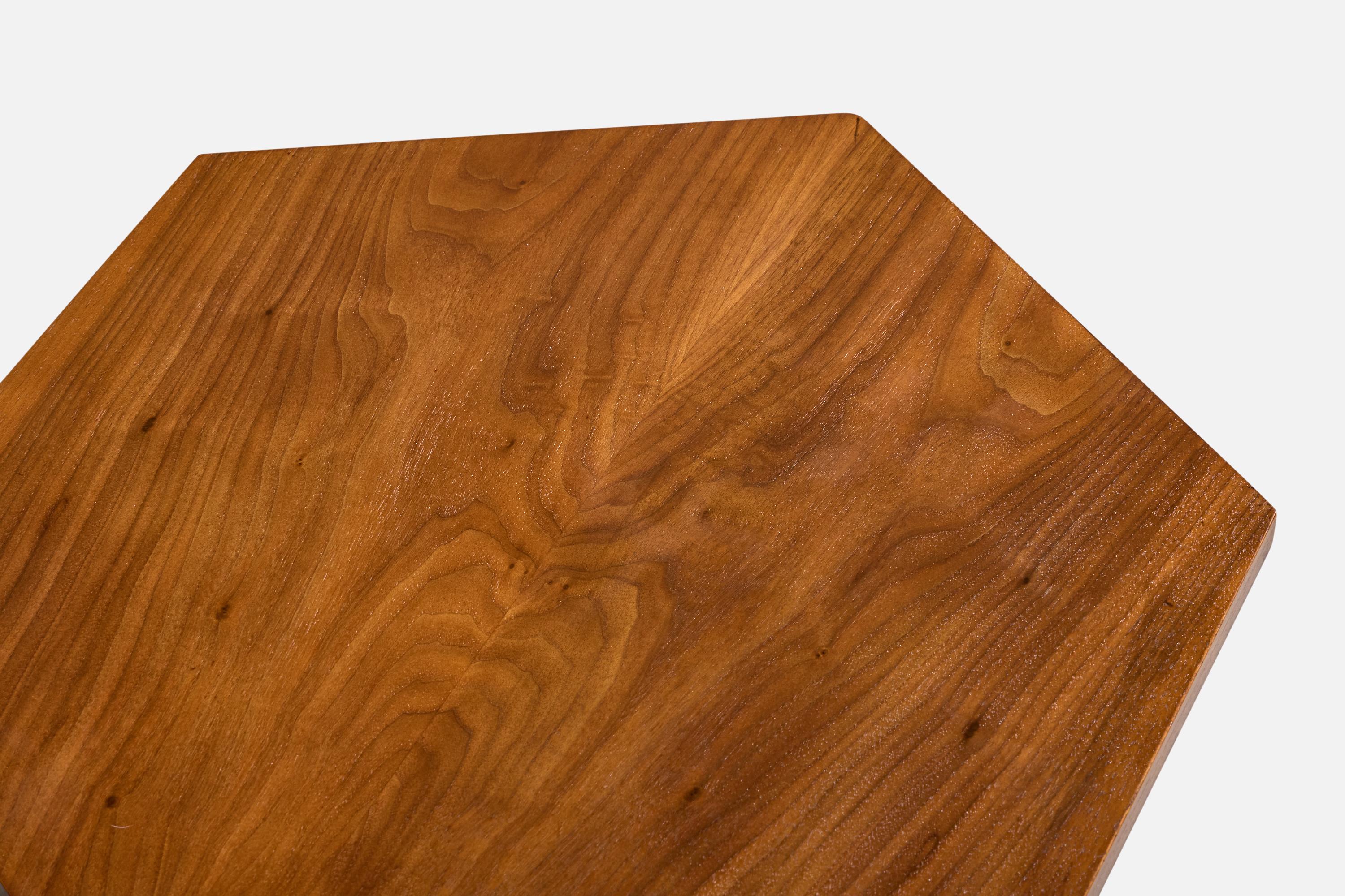 Noyer Designer américain, tables d'appoint, noyer, États-Unis, années 1950 en vente