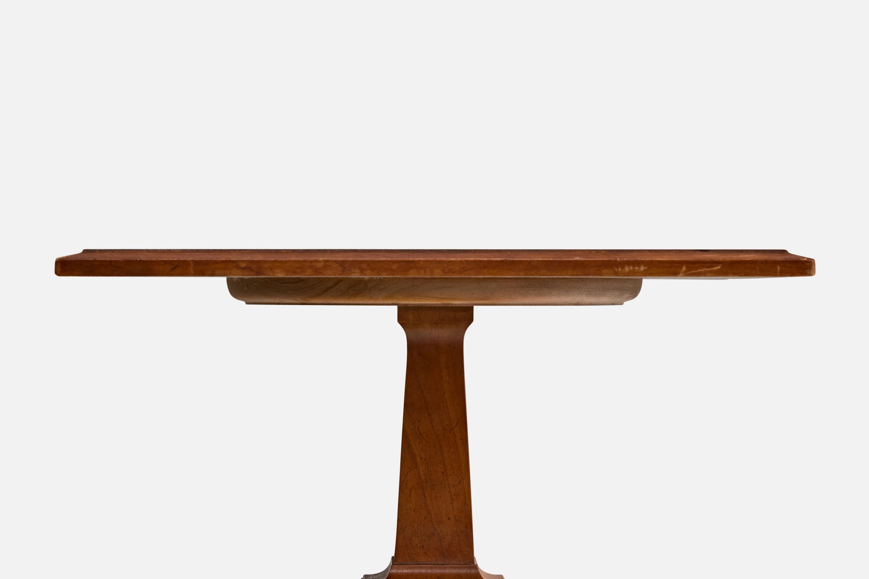 Noyer Designer américain, tables d'appoint, noyer, États-Unis, années 1950 en vente