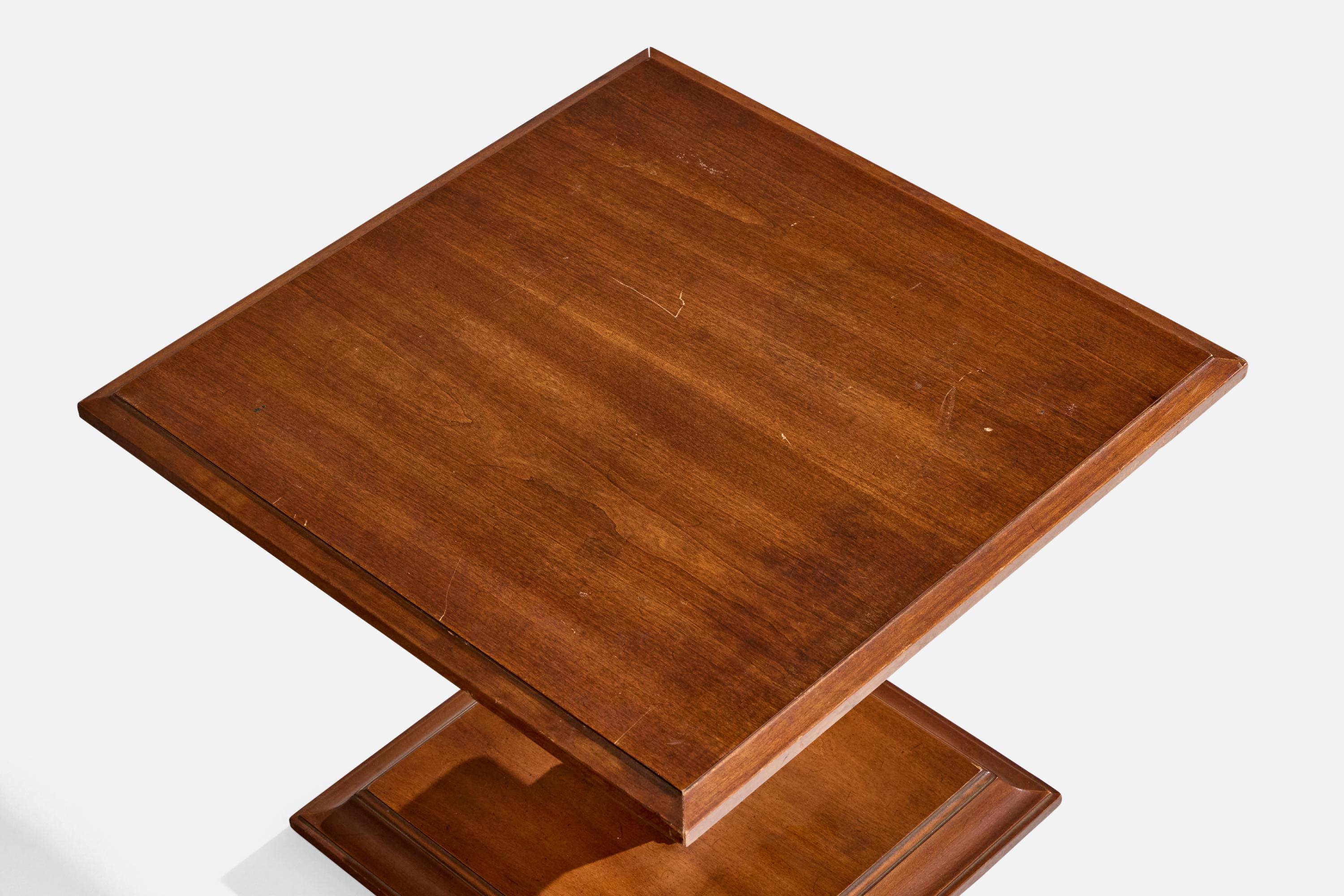 Designer américain, tables d'appoint, noyer, États-Unis, années 1950 en vente 1