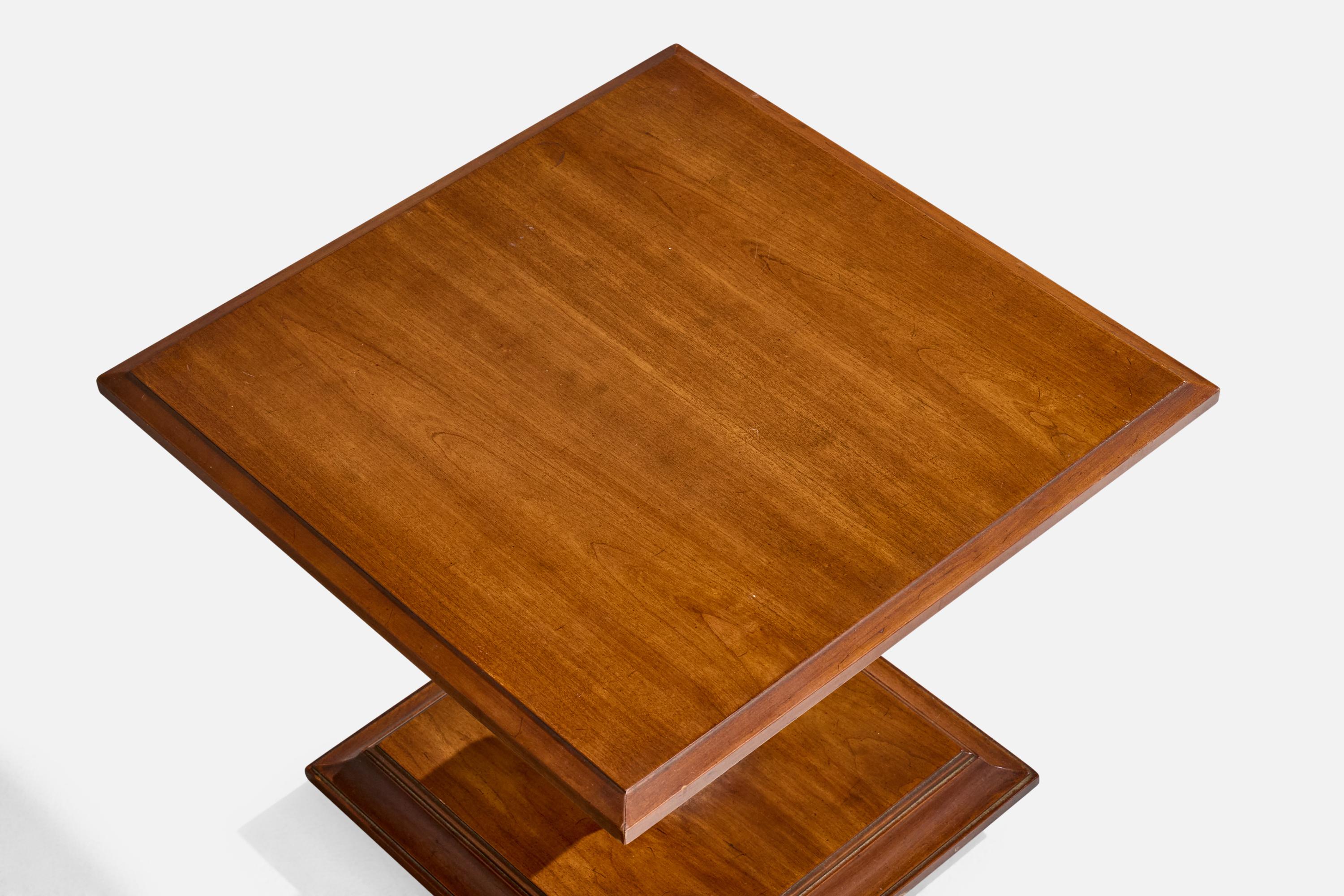 Designer américain, tables d'appoint, noyer, États-Unis, années 1950 en vente 2