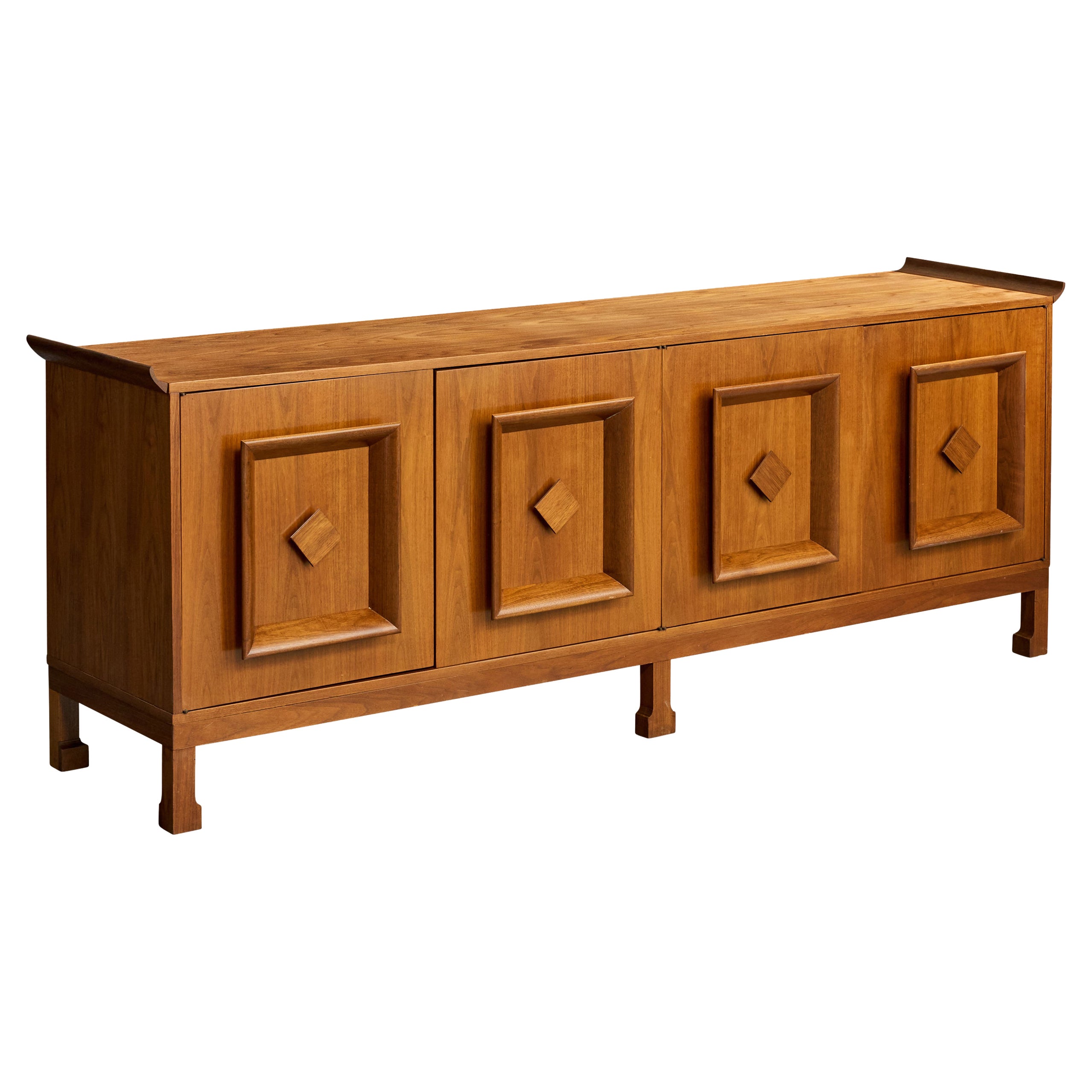American Designer, Sideboard, Walnut, USA, 1950s