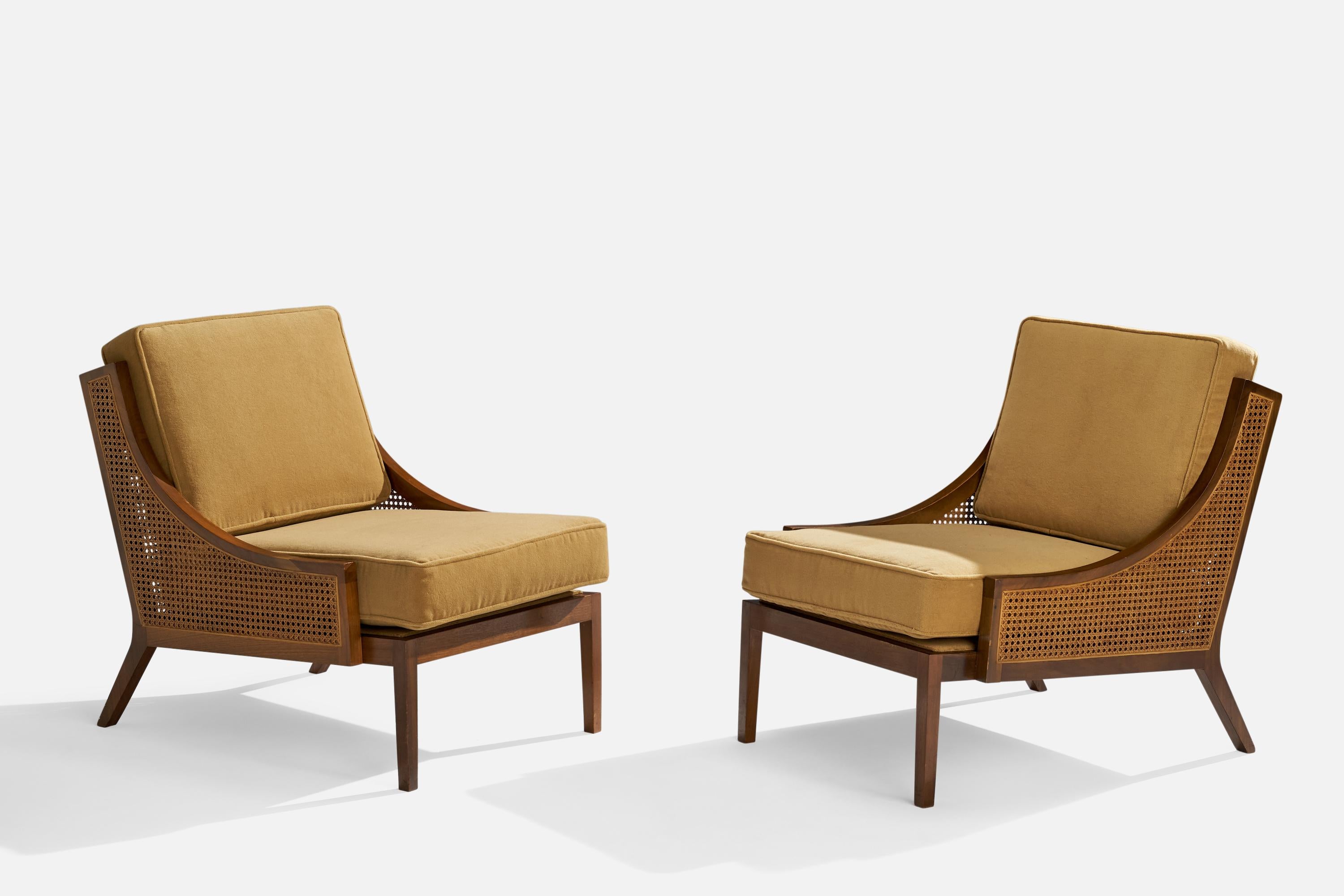 A pair walnut, beige yellow velvet and rattan slipper lounge chairs designed and produced in the US, 1950s.

Seat height 16.5”.