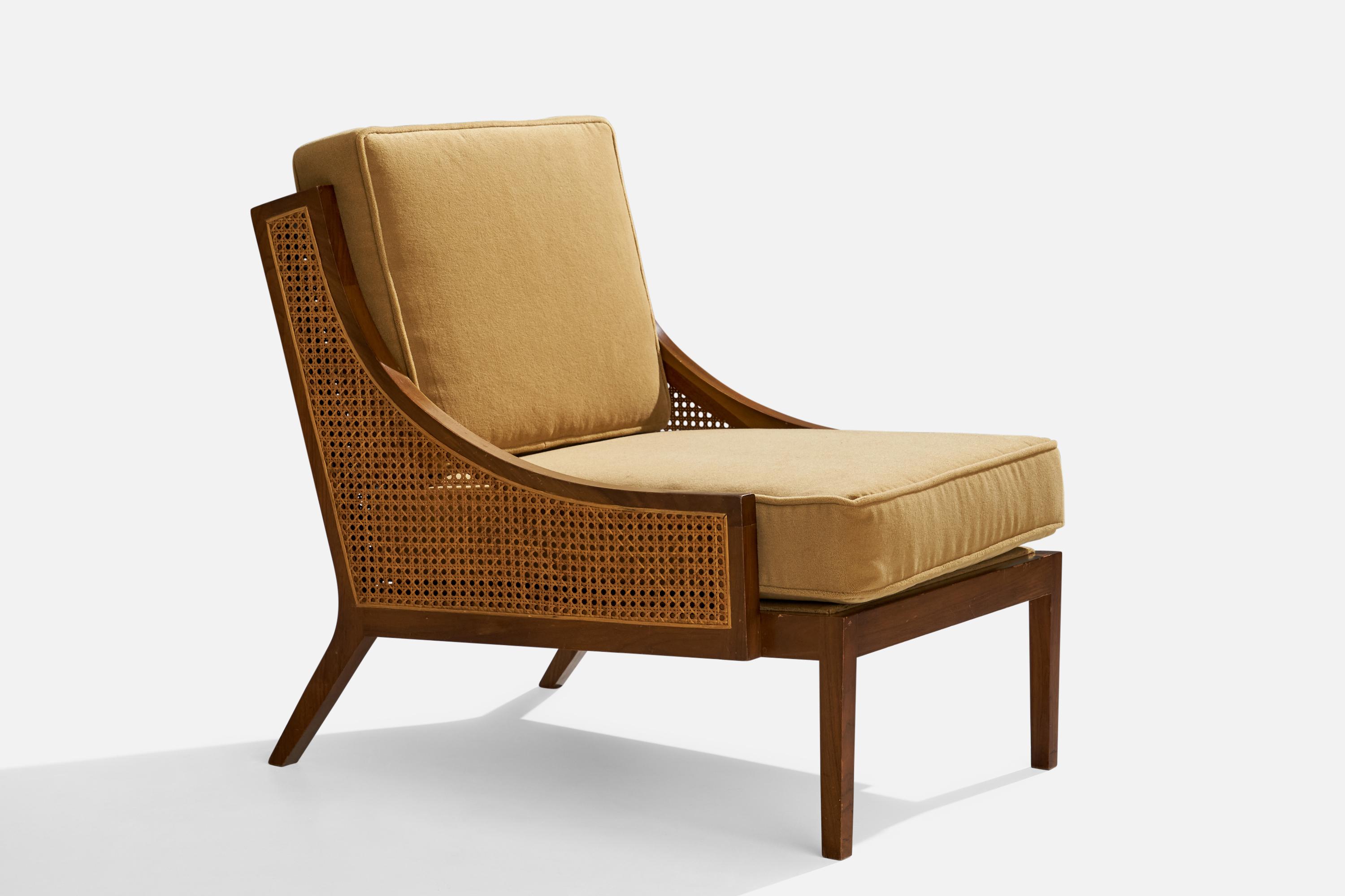 Amerikanische Designerin, Sessel ohne Armlehne, Nussbaum, Samt, Rattan, USA, 1950er Jahre im Angebot 1