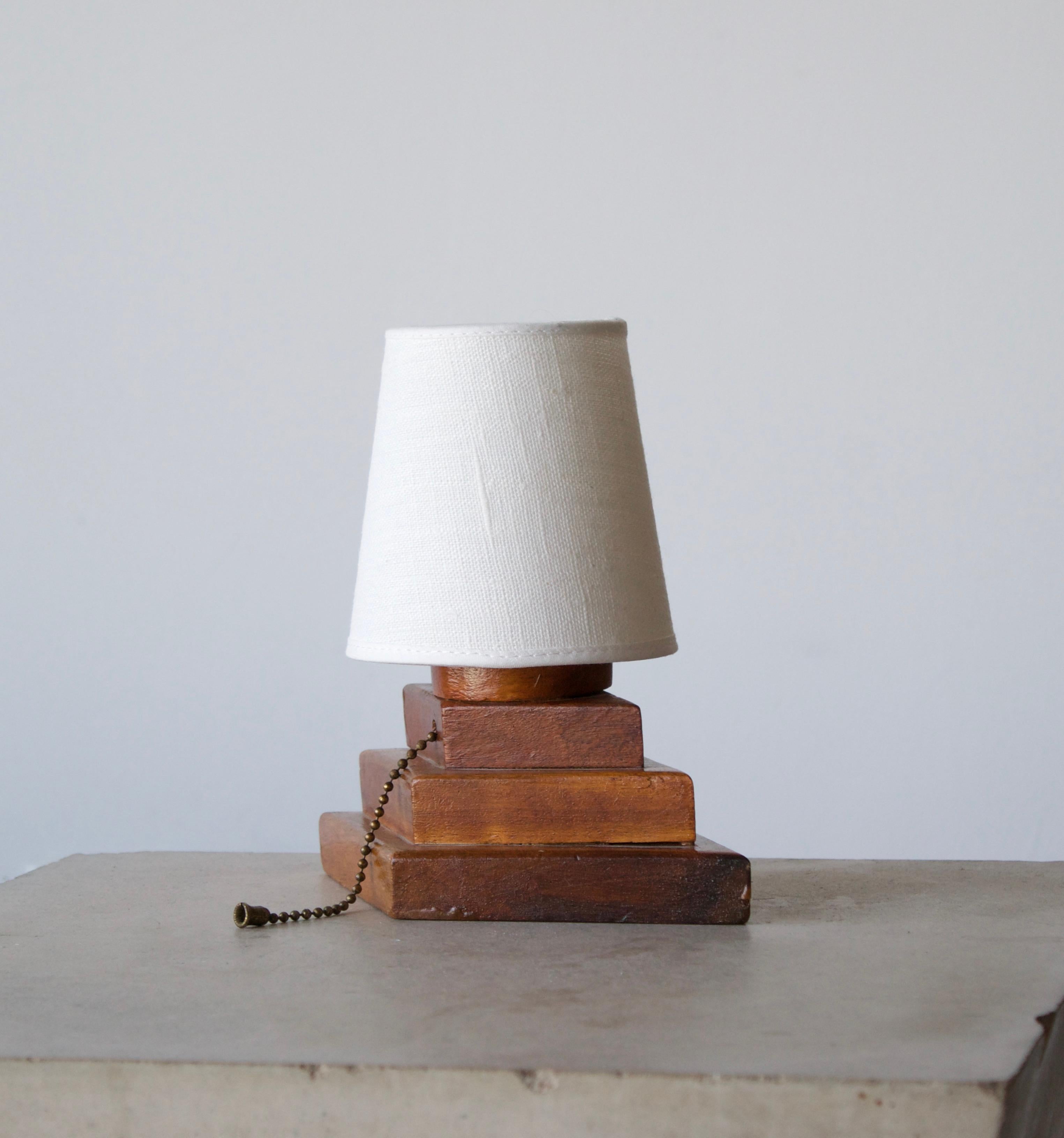 Mid-Century Modern American Designer, Small Table Lamp, Stained Wood, United States, 1940s