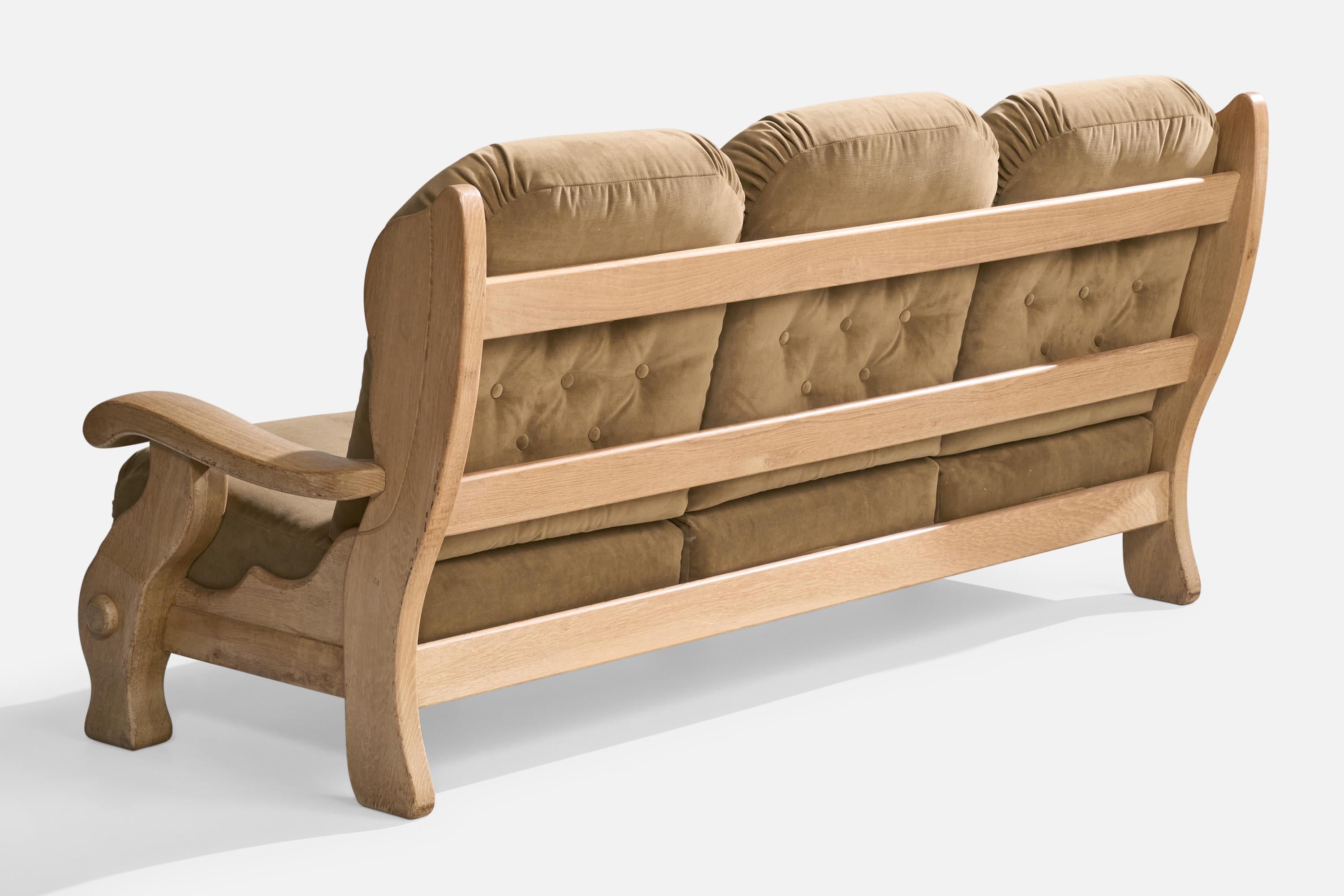 American Designer, Sofa, Oak, Velvet, USA, 1950s For Sale 7