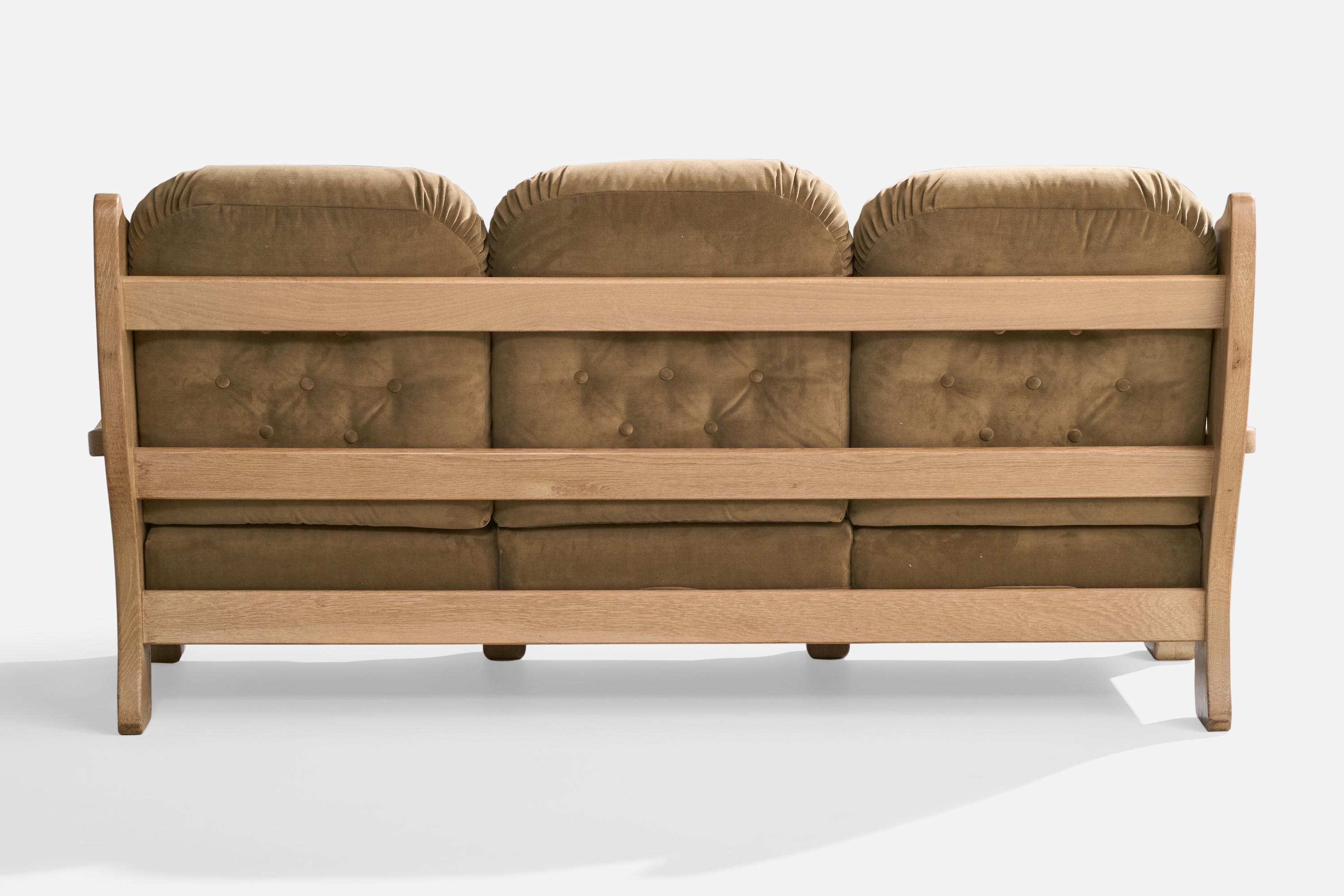 American Designer, Sofa, Oak, Velvet, USA, 1950s For Sale 8