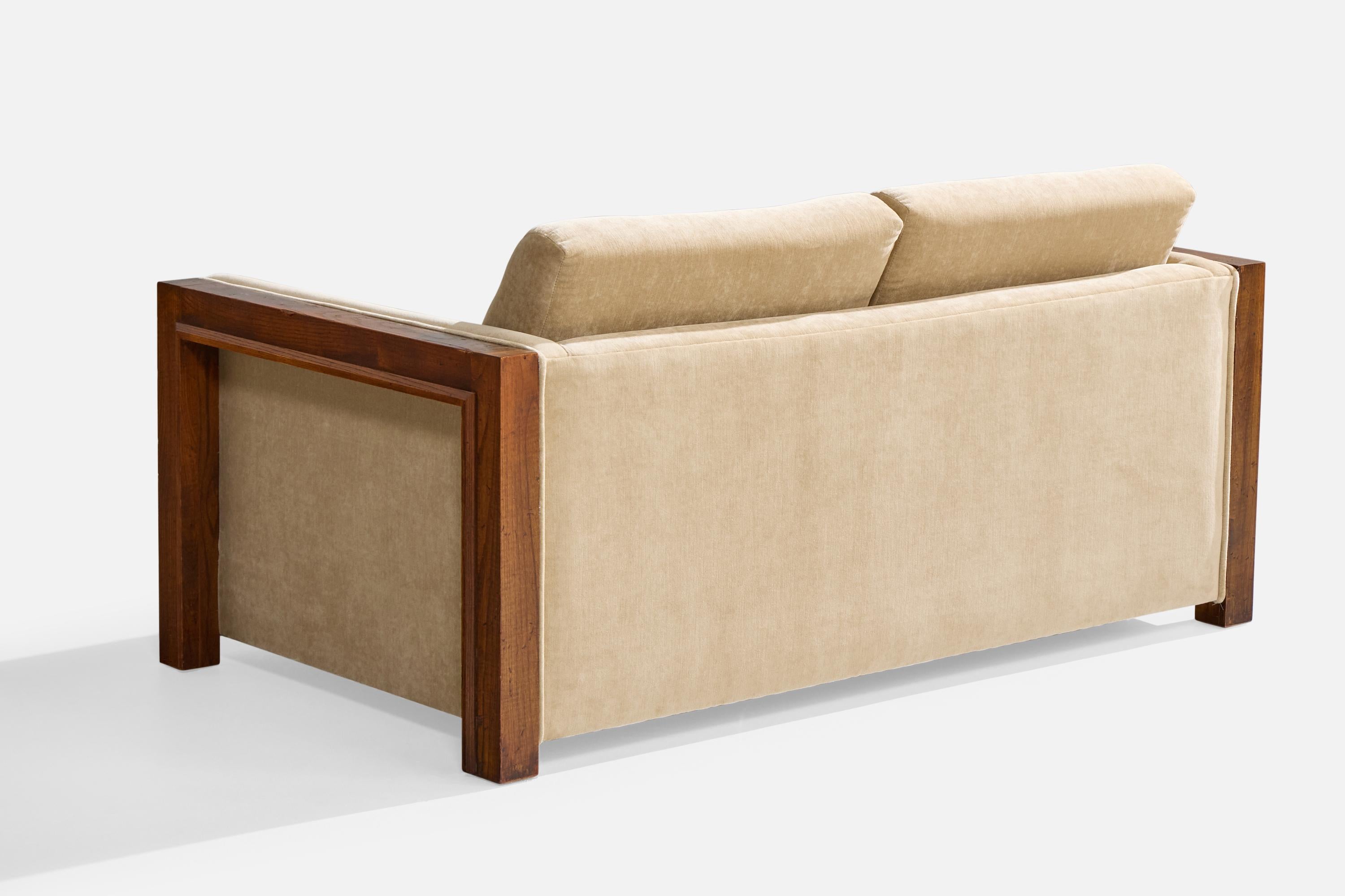 American Designer, Sofa, Oak, Velvet, USA, 1950s In Good Condition For Sale In High Point, NC