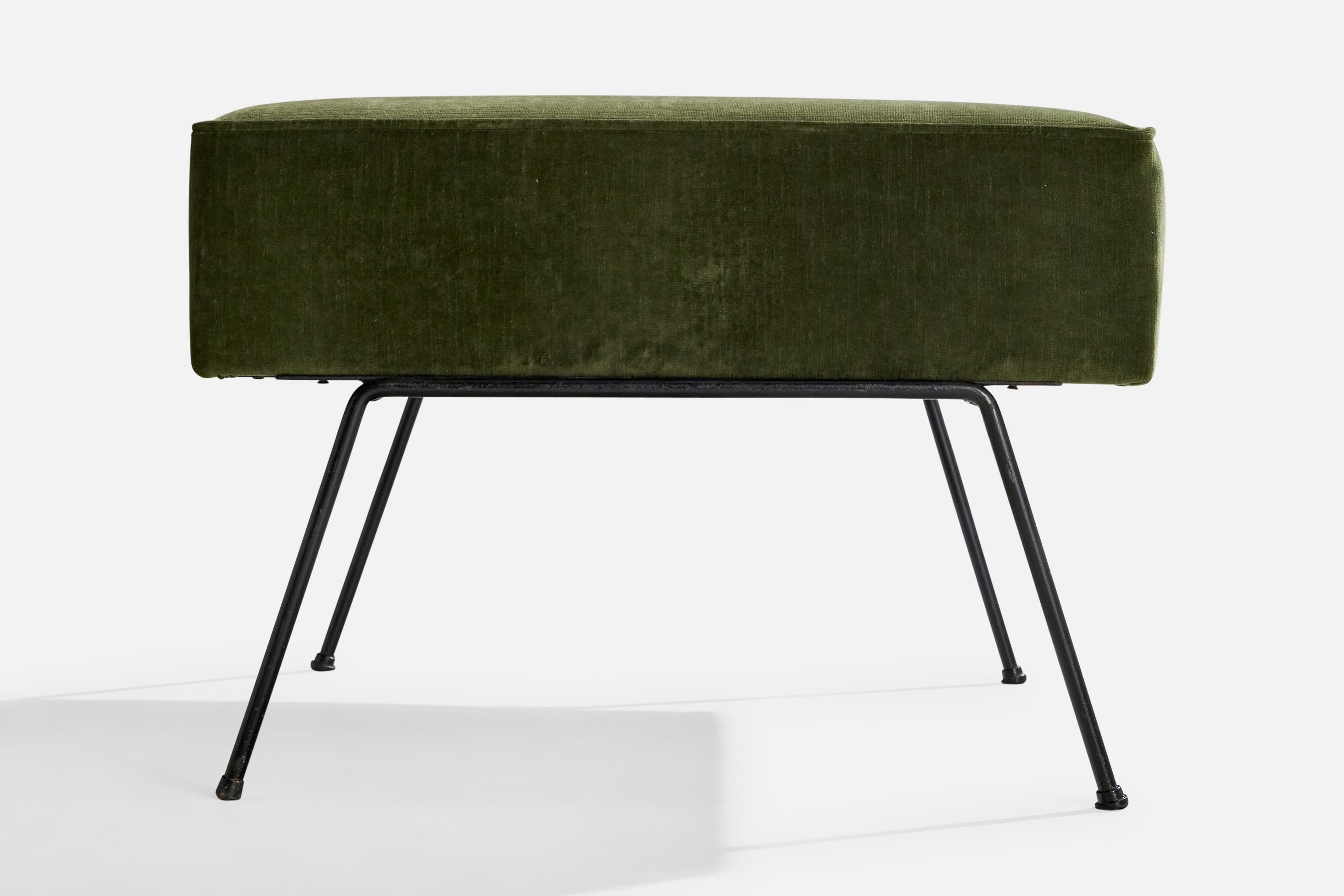 Amerikanischer Designer, Hocker, Eisen, Samt, USA, 1950er Jahre im Zustand „Gut“ im Angebot in High Point, NC
