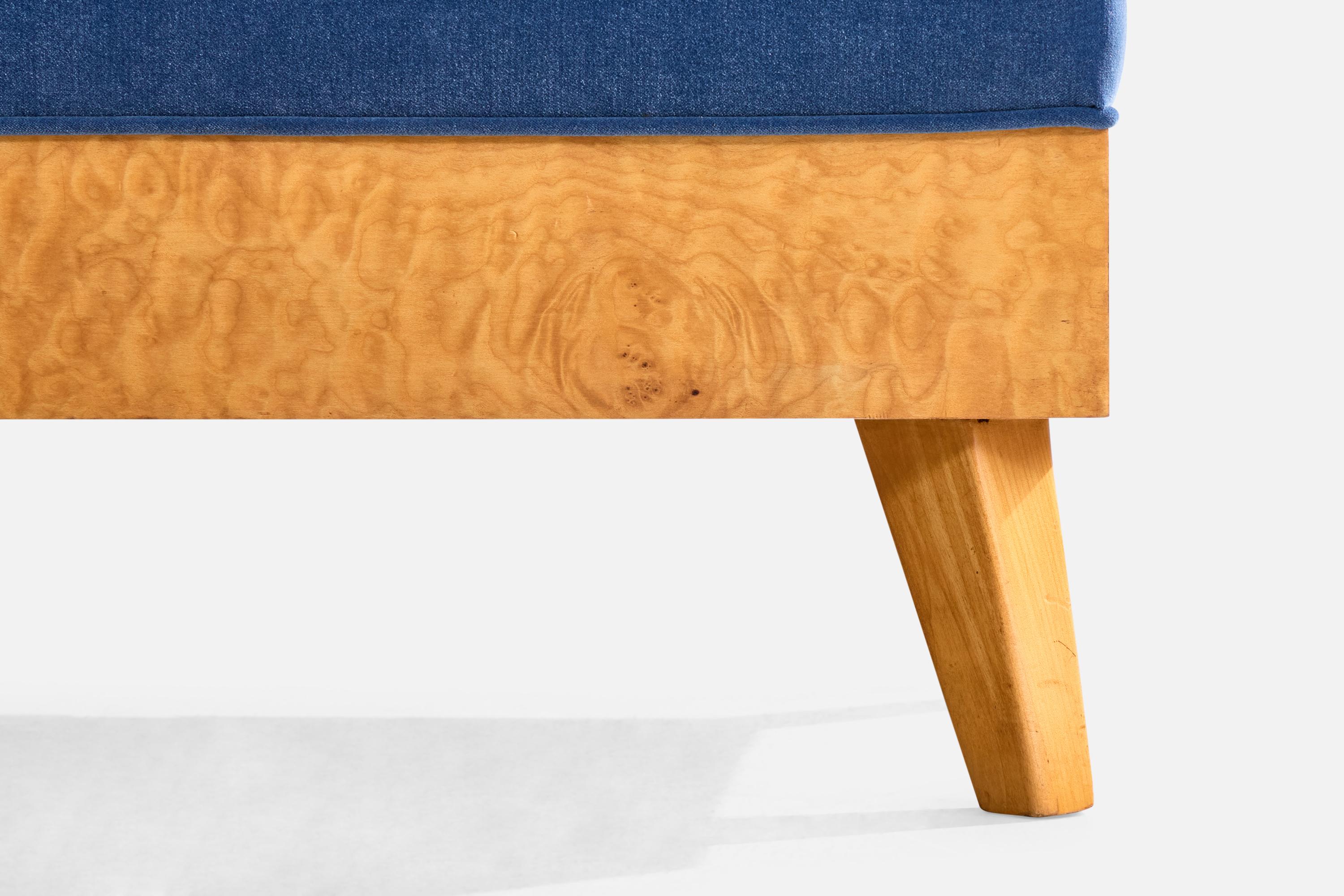American Designer, Hocker, Samt, Ahorn, USA, 1950er Jahre im Angebot 1