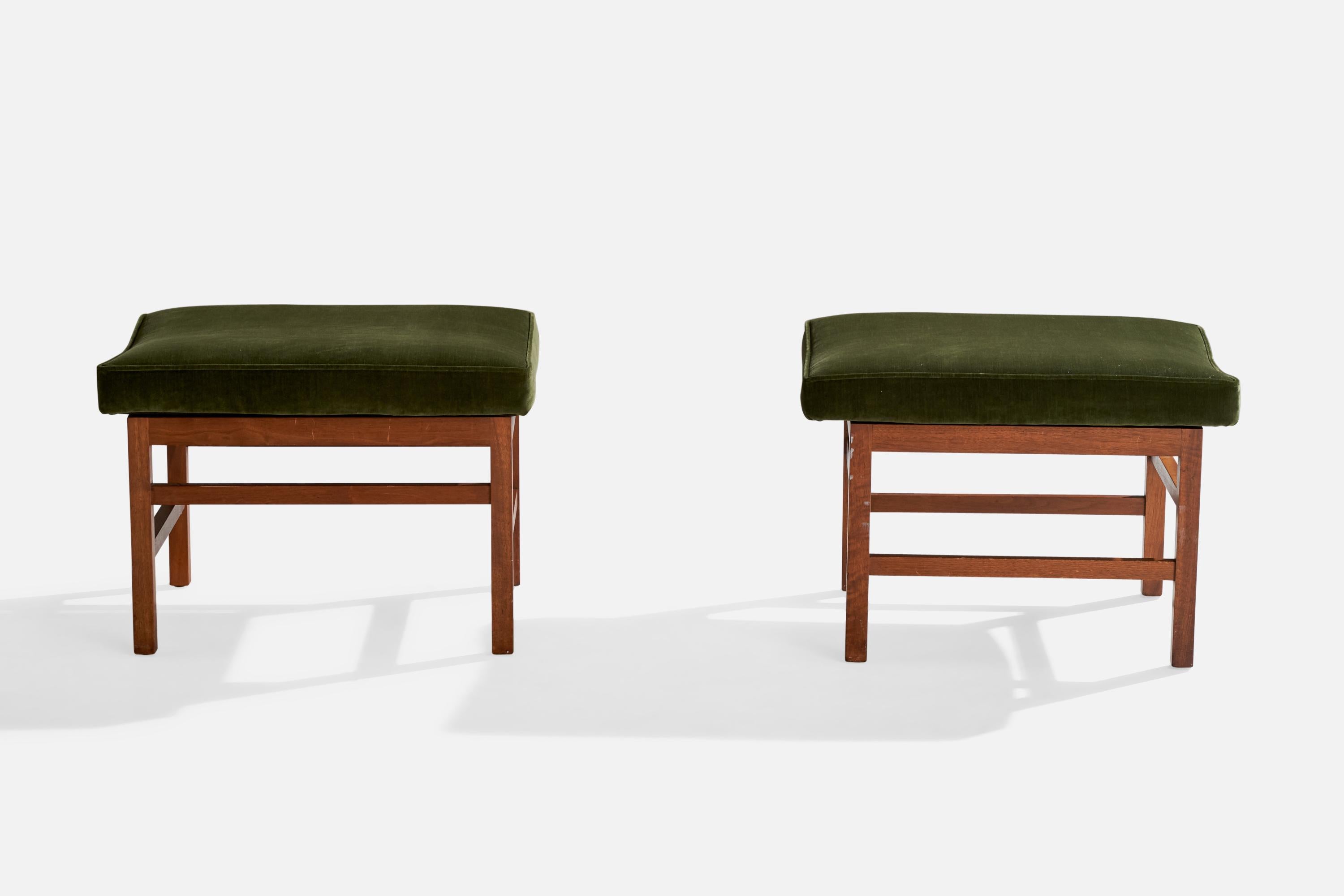 Mid-Century moderno American Designer, Sgabelli, Noce, Velluto, USA, anni '50 in vendita