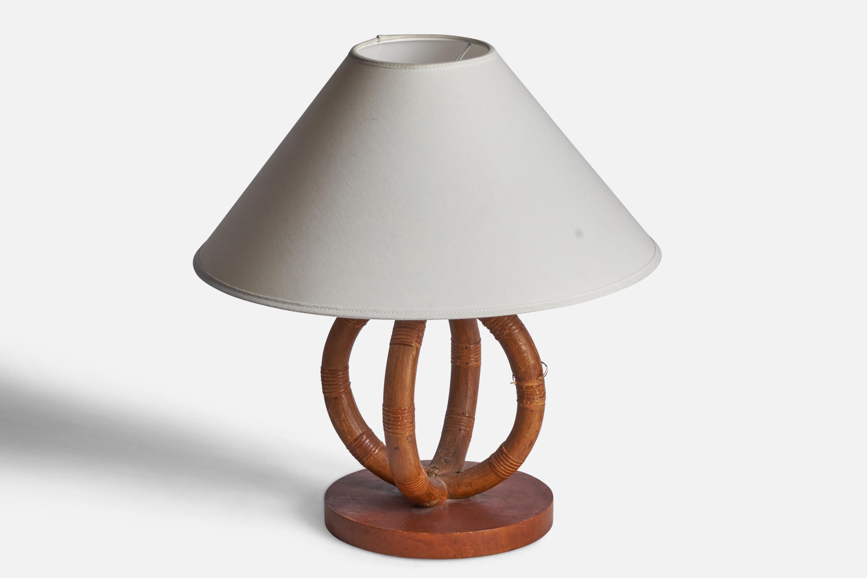 Mid-Century Modern American Designer, Table Lamp, Bamboo, Rattan, Wood, USA, 1950s For Sale