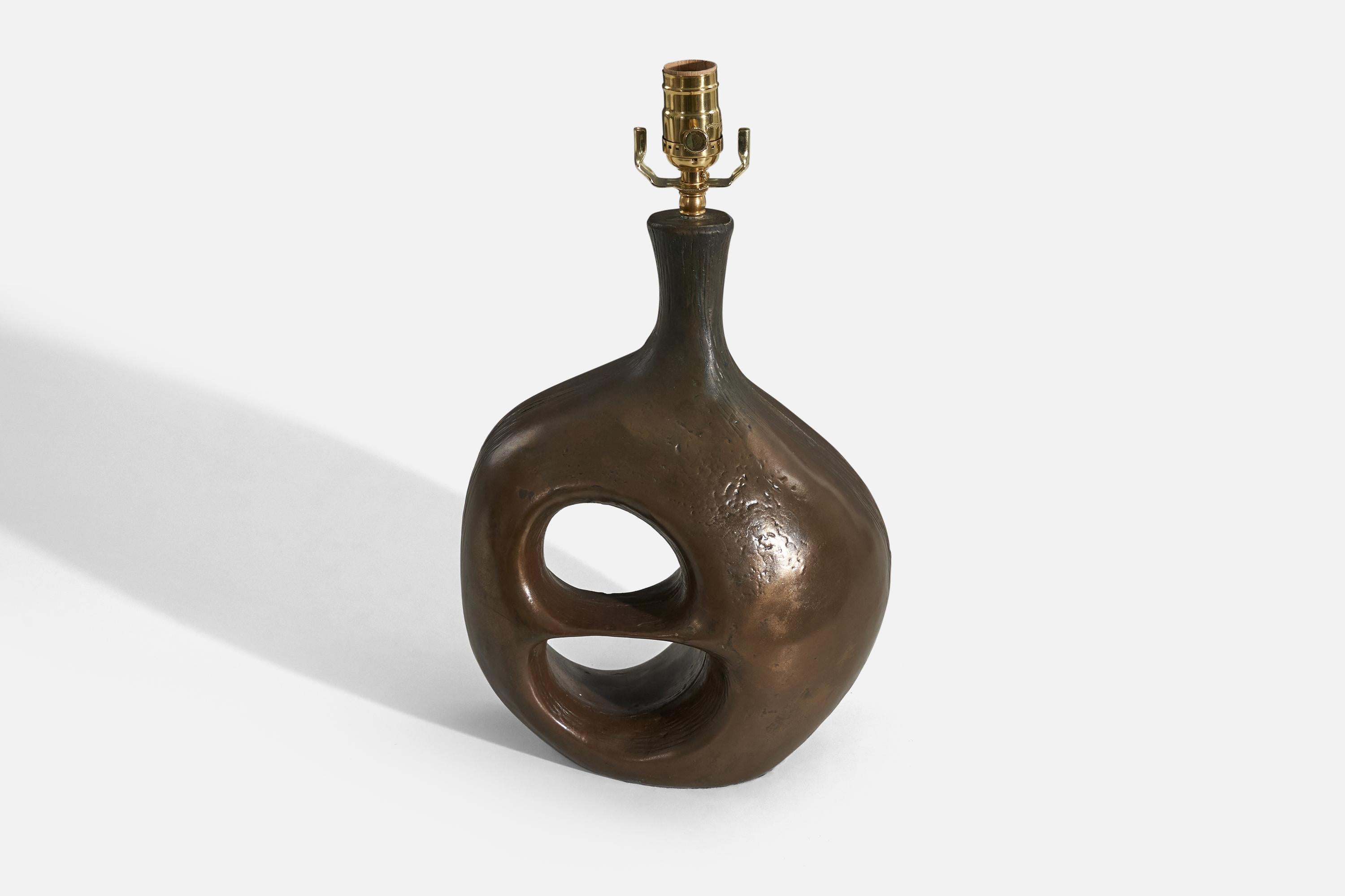 American Designer, Table Lamp, Bronze, United States, C. 1960s For Sale 1