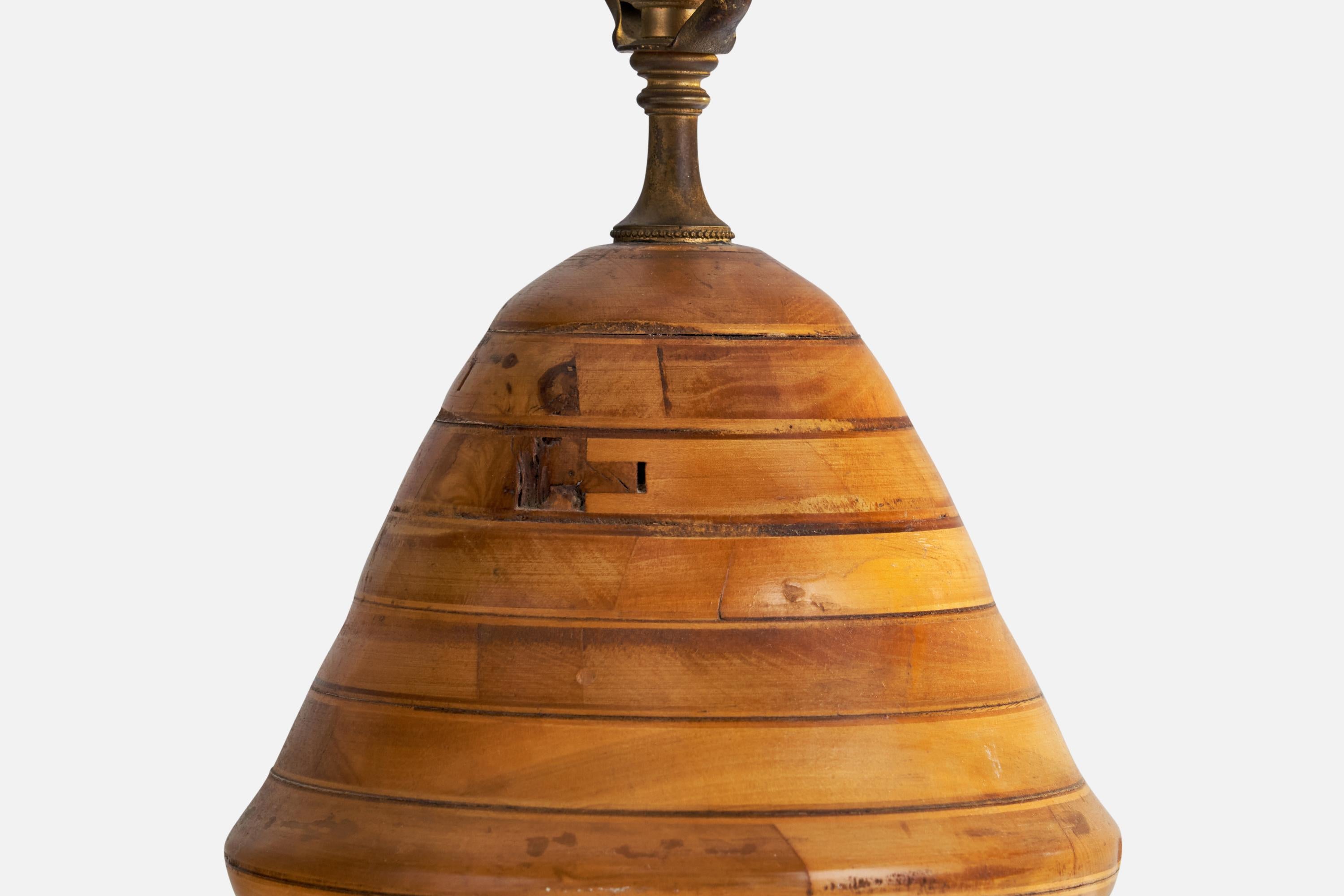 Rotin Designer américain, lampe de table, Hickory, laiton, États-Unis, années 1950 en vente