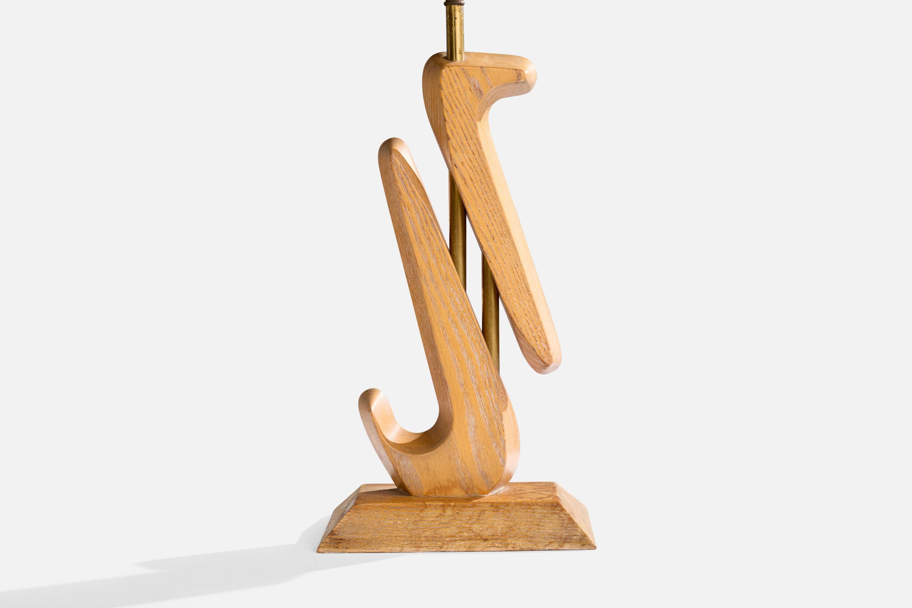 American Designer, Table Lamp, Oak, Brass, Paper, USA, 1950s en venta 1
