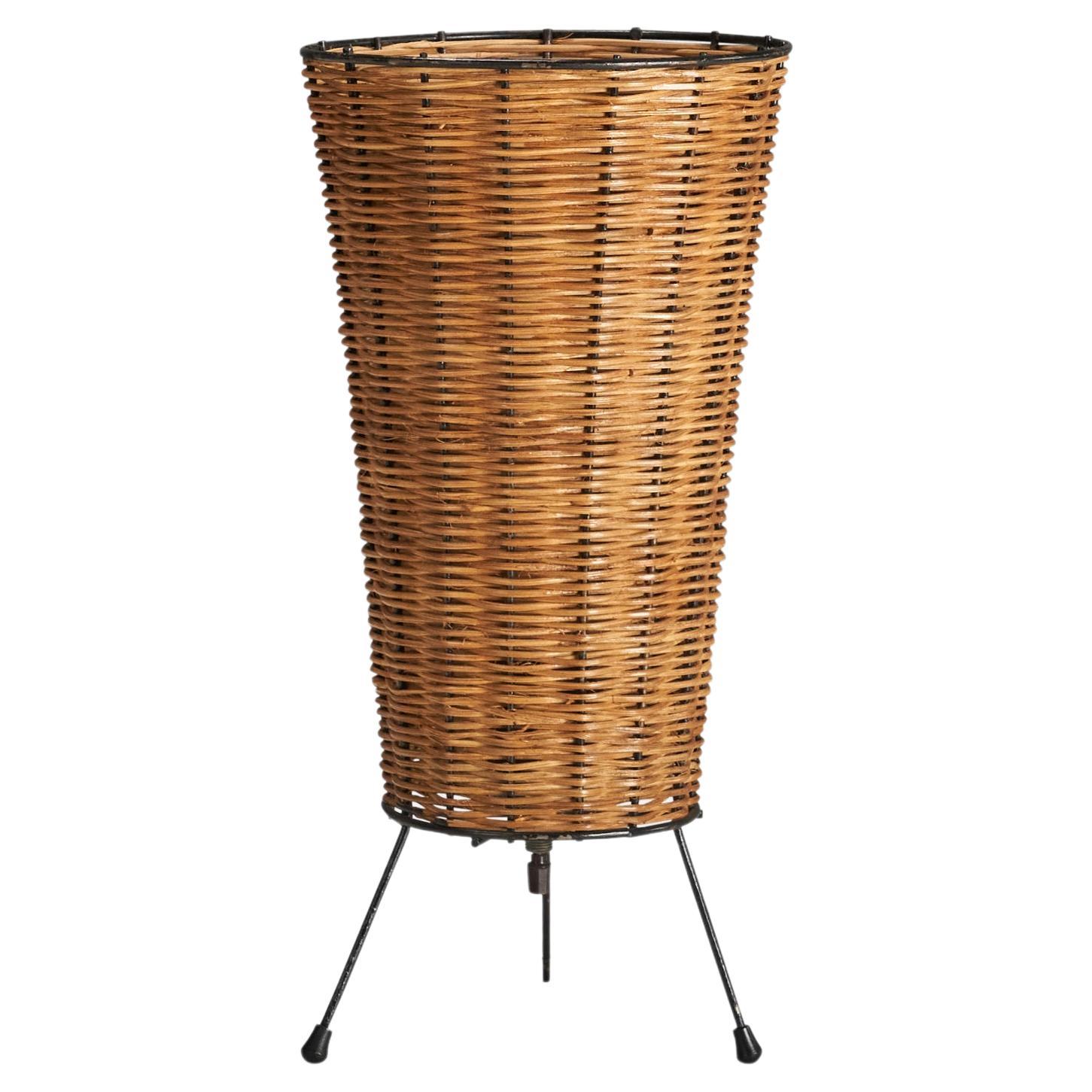 American Designer, Table Lamp, Rattan, Metal, USA, 1950s For Sale