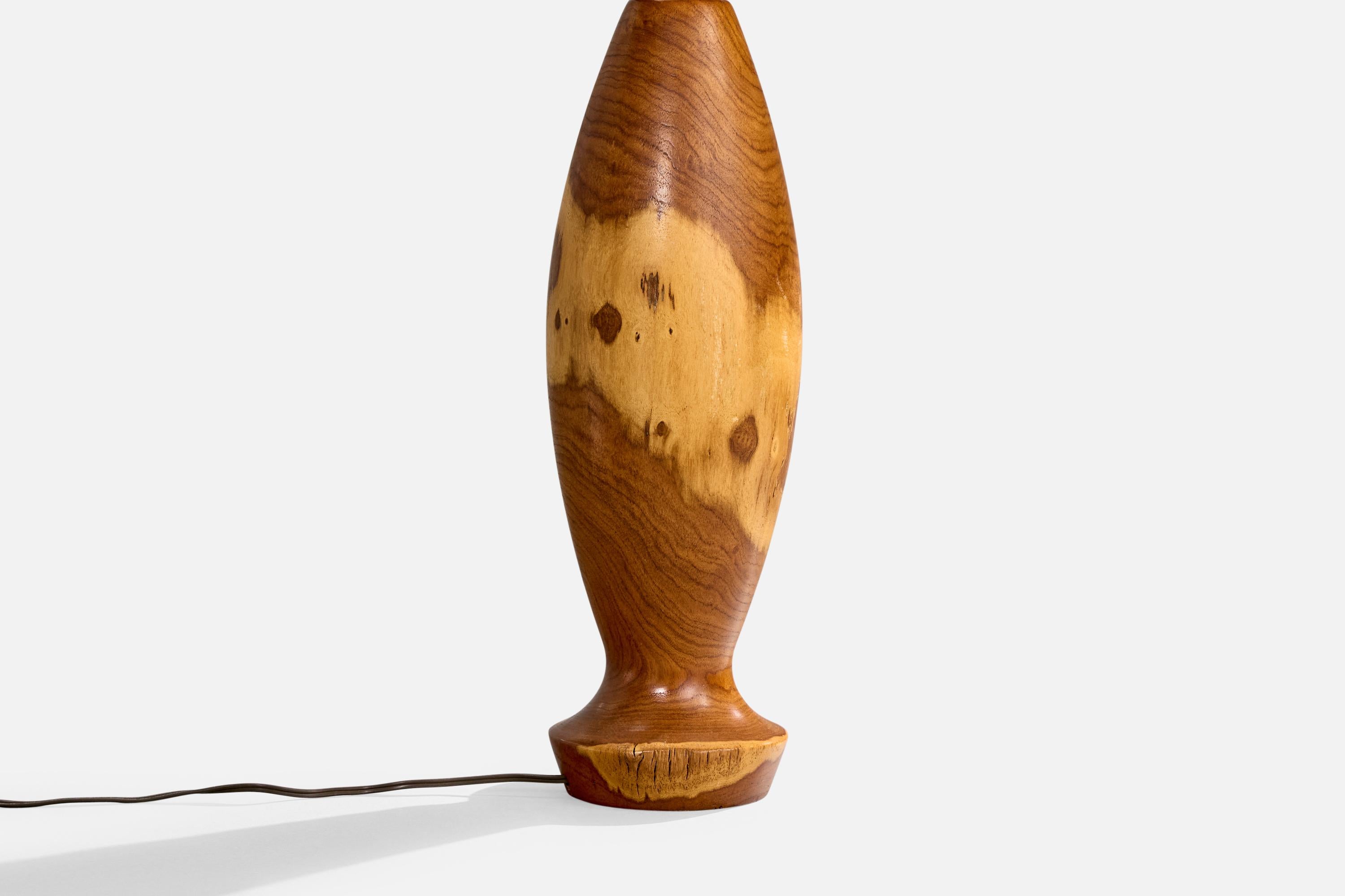 American Designer, Table Lamp, Wood, USA, 1950s For Sale 1