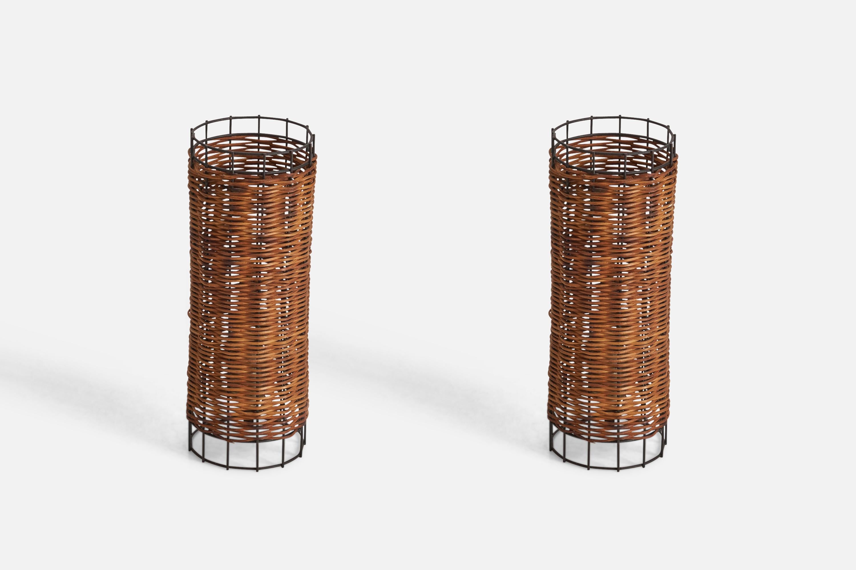 Mid-Century Modern American Designer, Table Lamps, Lacquered Metal, Rattan, USA, 1950s For Sale