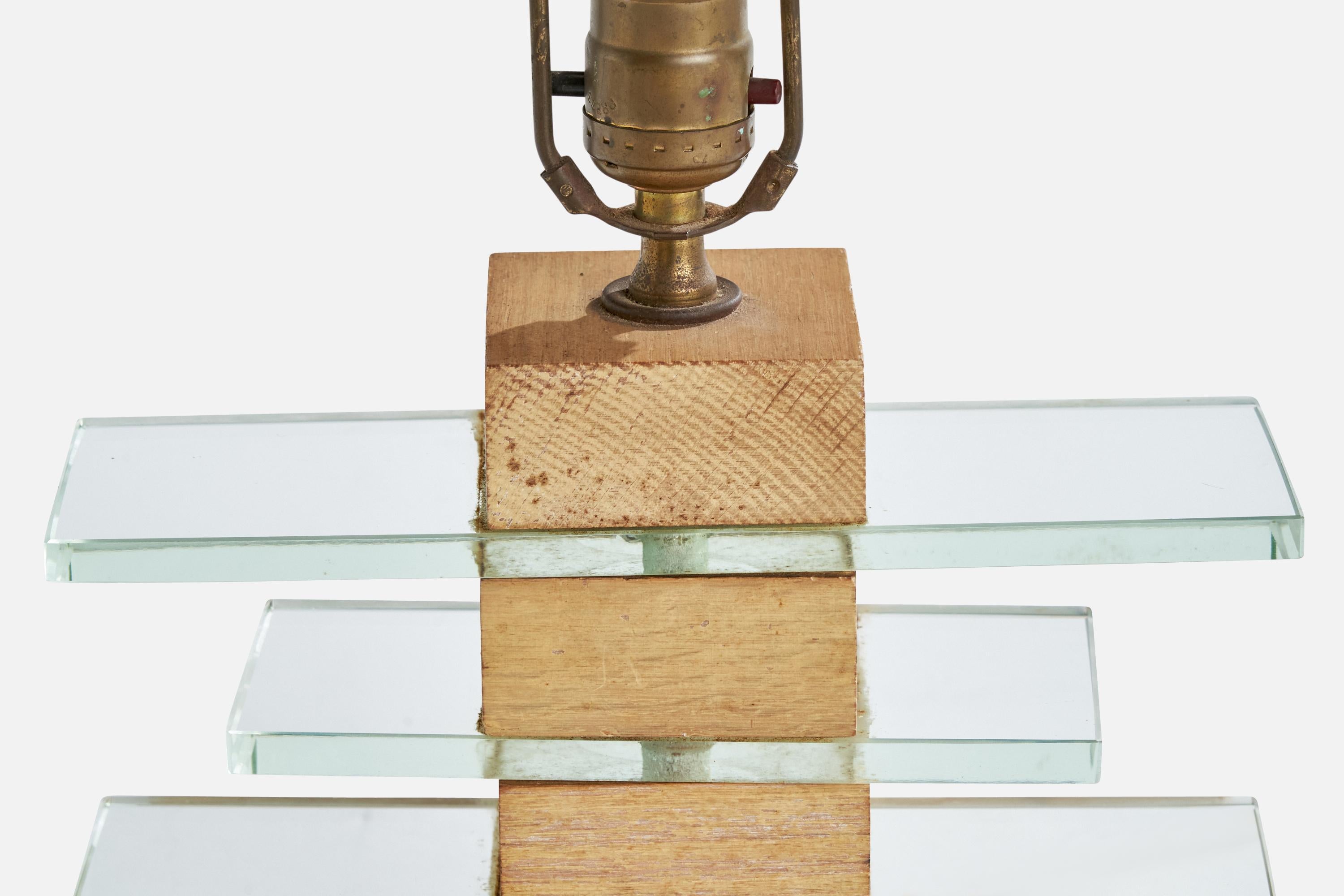 American Designer, Table Lamps, Oak, Glass, Brass, USA, 1950s For Sale 5