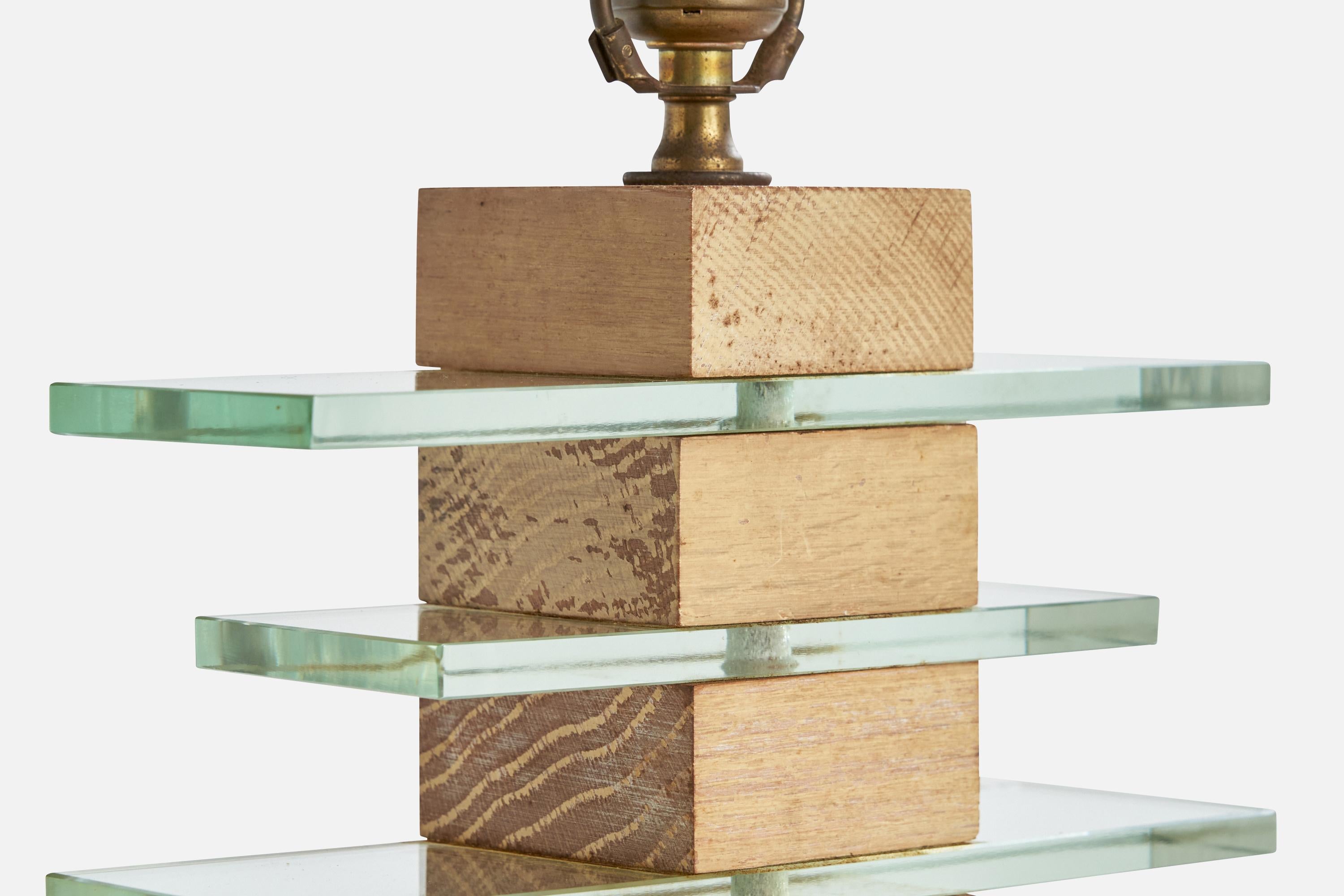American Designer, Table Lamps, Oak, Glass, Brass, USA, 1950s For Sale 6