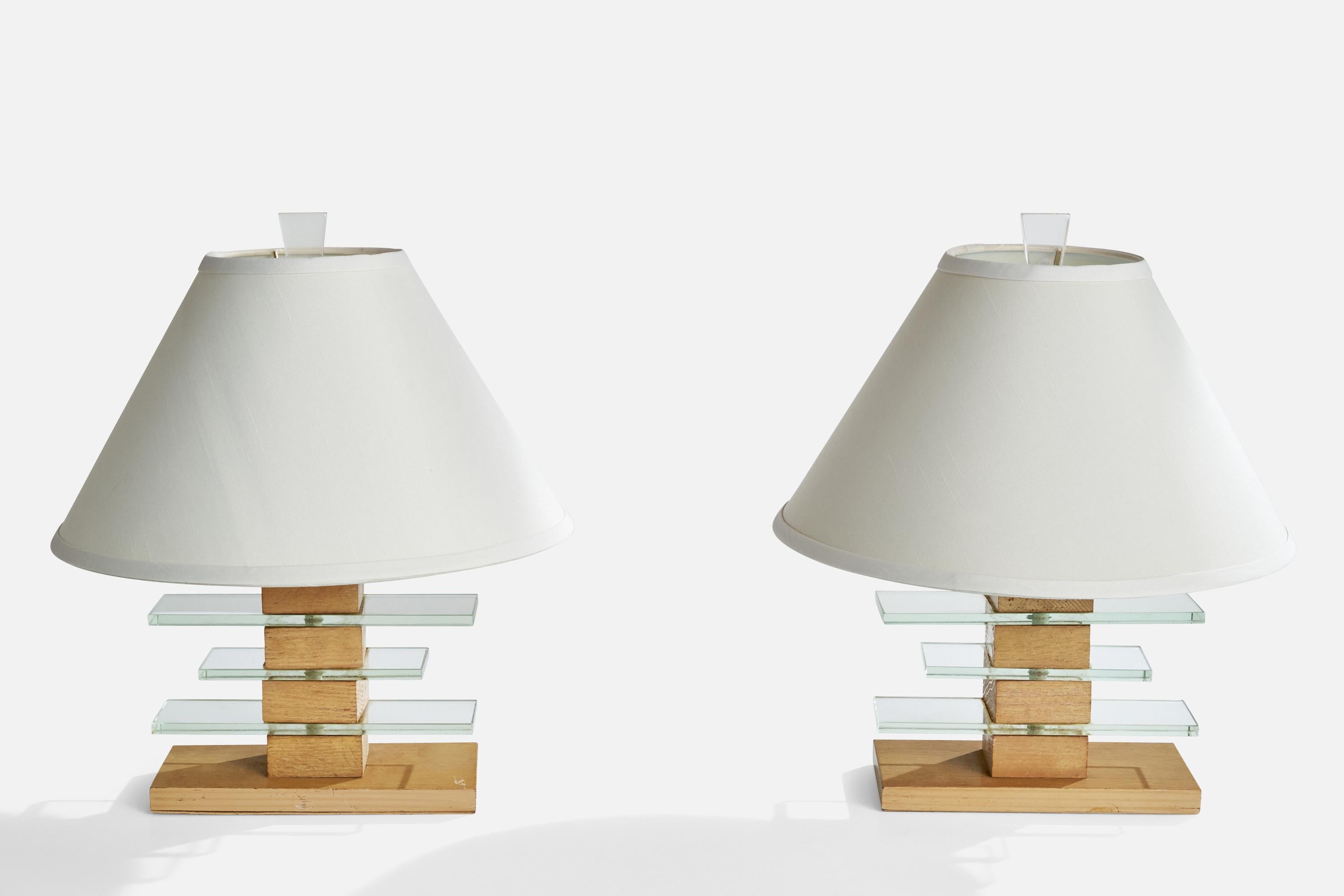 Mid-20th Century American Designer, Table Lamps, Oak, Glass, Brass, USA, 1950s For Sale