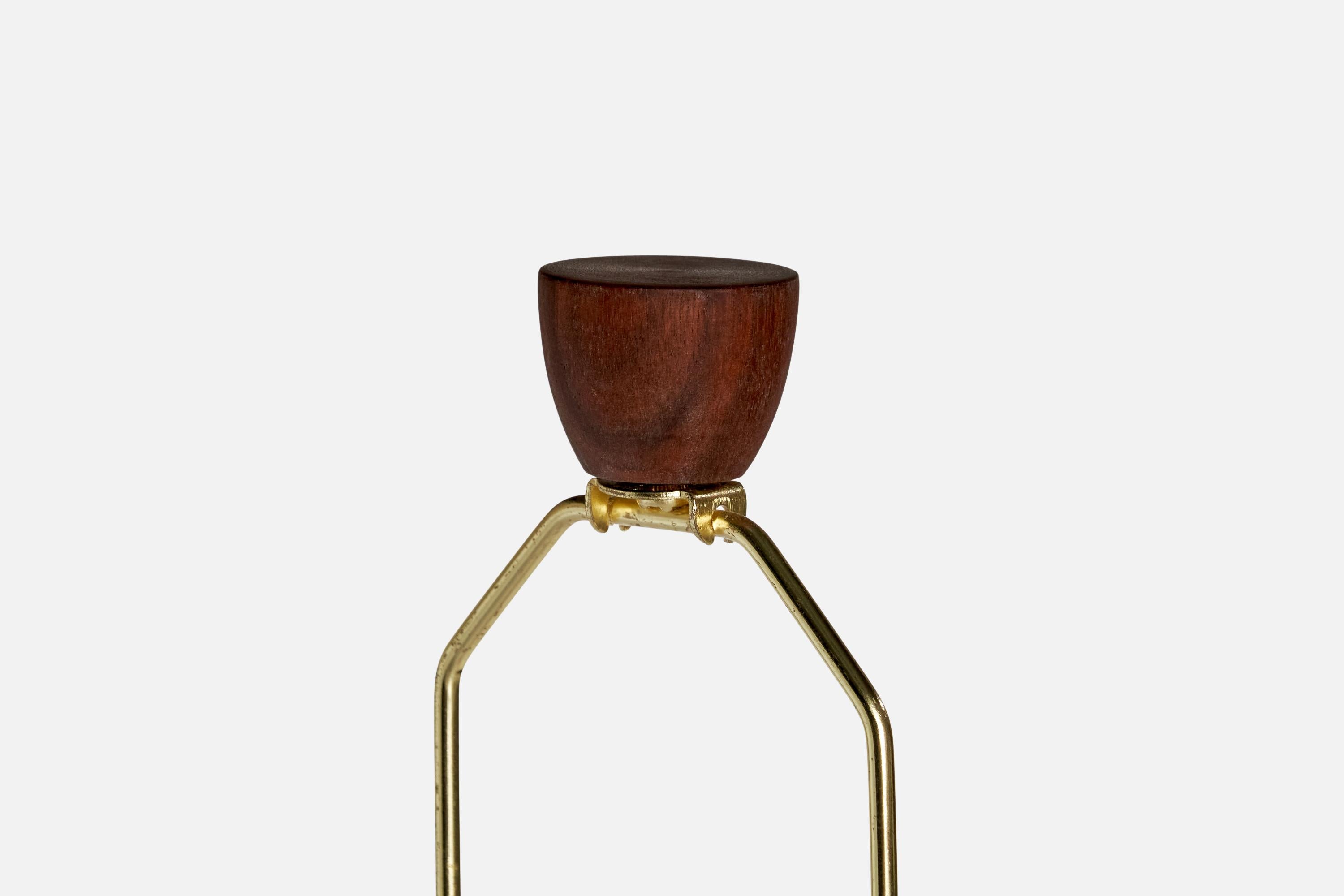 Laiton Designer américain, lampes de table, noyer, laiton, papier, États-Unis, années 1950 en vente