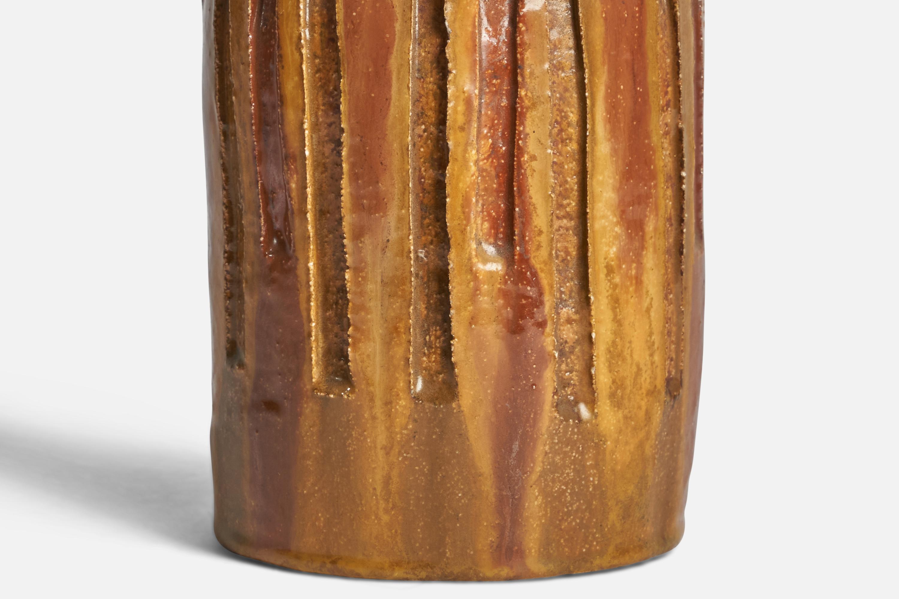 Amerikanische Designerin, Vase, Keramik, USA, 1960er Jahre im Zustand „Gut“ im Angebot in High Point, NC