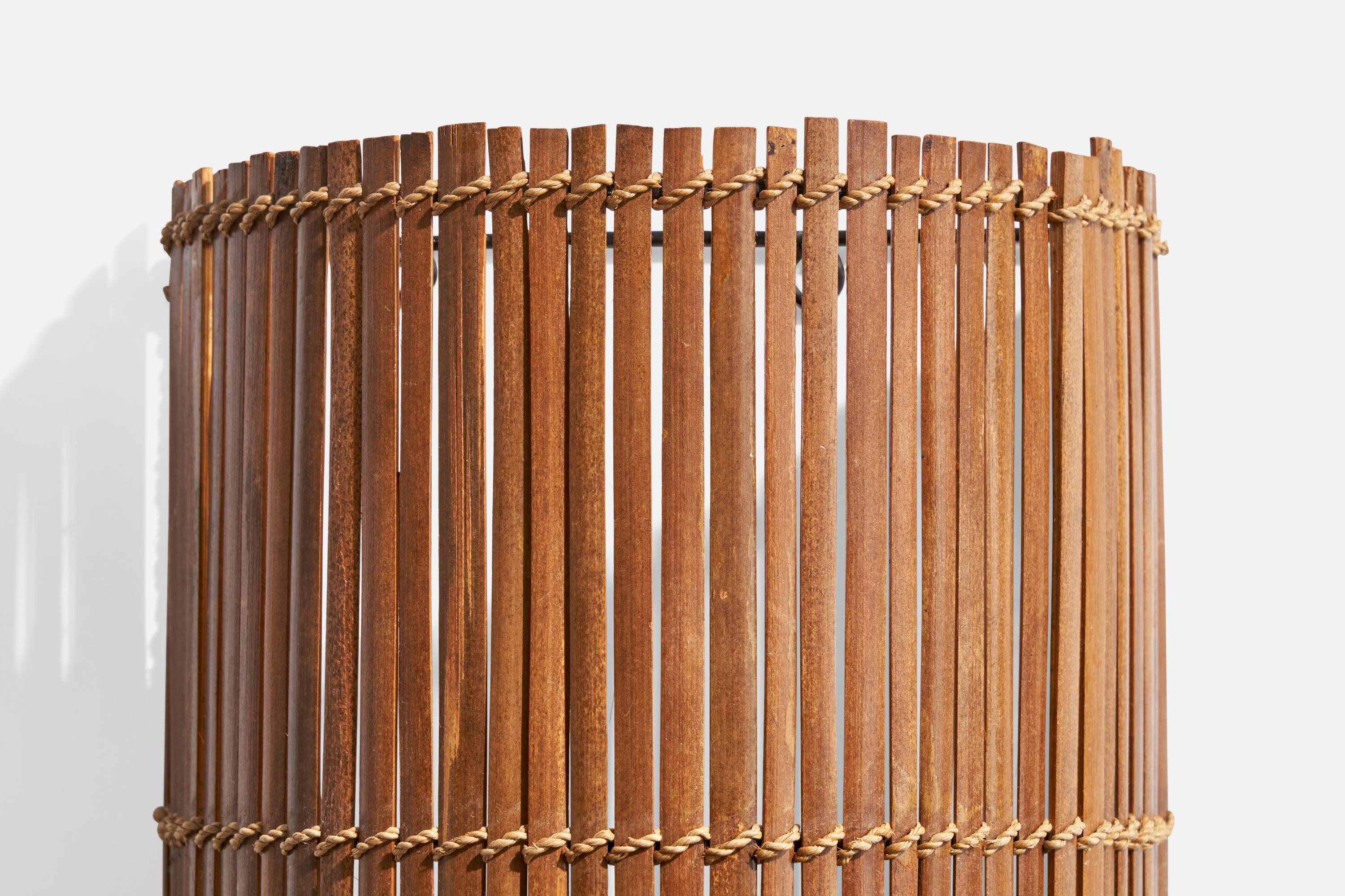 Amerikanische Designerin, Wandleuchte, Rattan, Kordel, USA, 1960er Jahre (Cord) im Angebot