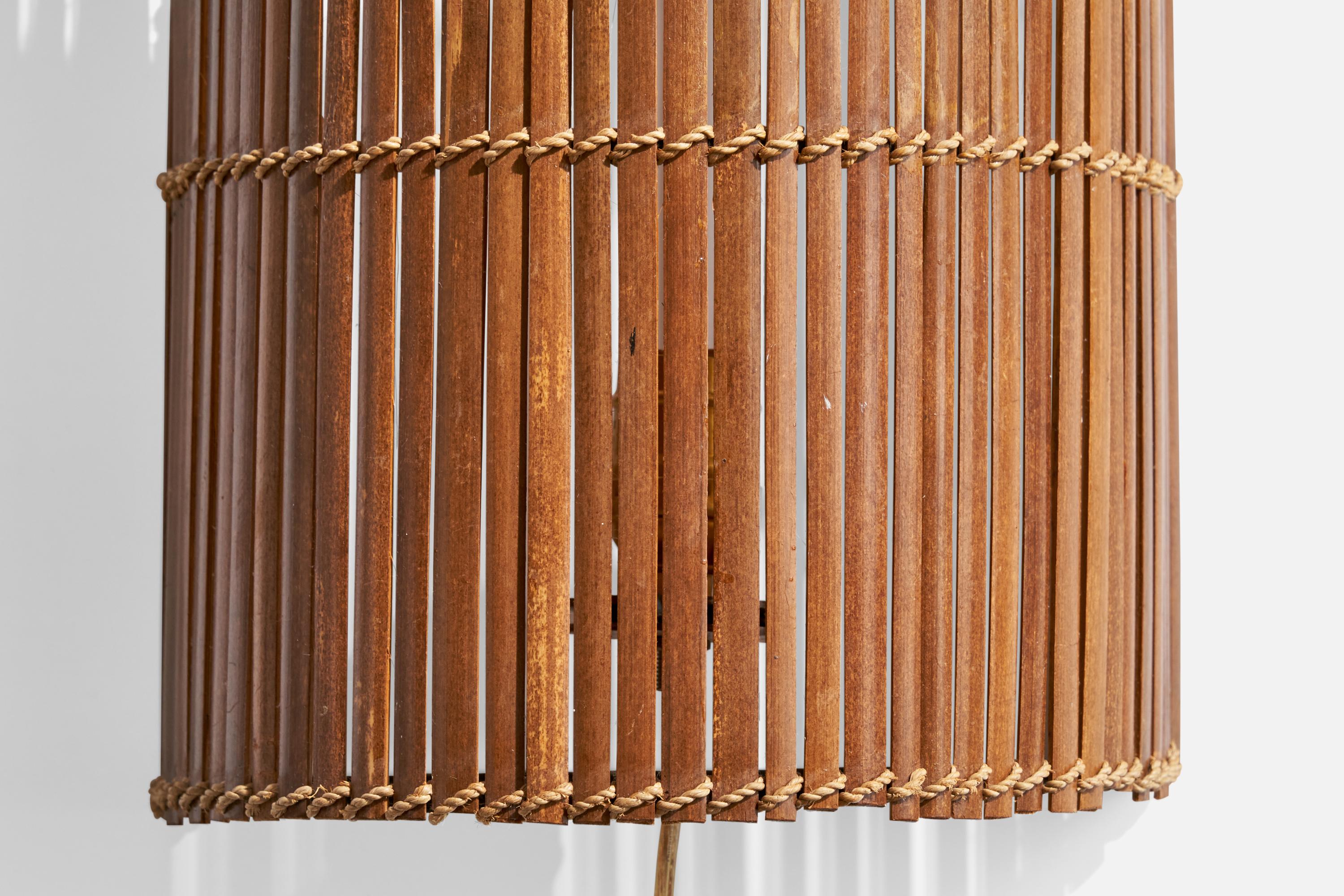 Amerikanische Designerin, Wandleuchte, Rattan, Kordel, USA, 1960er Jahre im Angebot 1