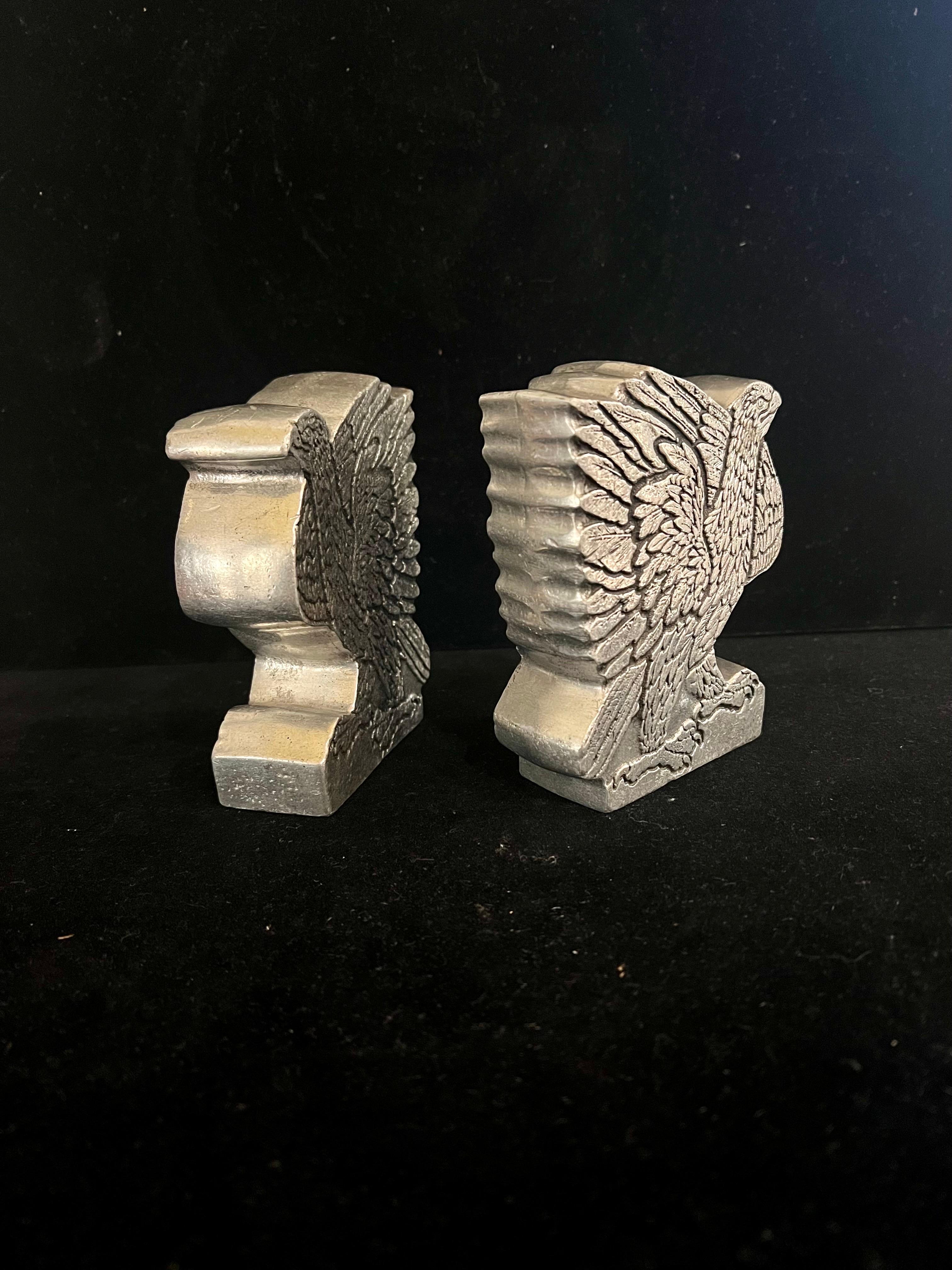 American Eagle Pair of solid Pewter bookends By Wilton Columbia  In Excellent Condition For Sale In San Diego, CA