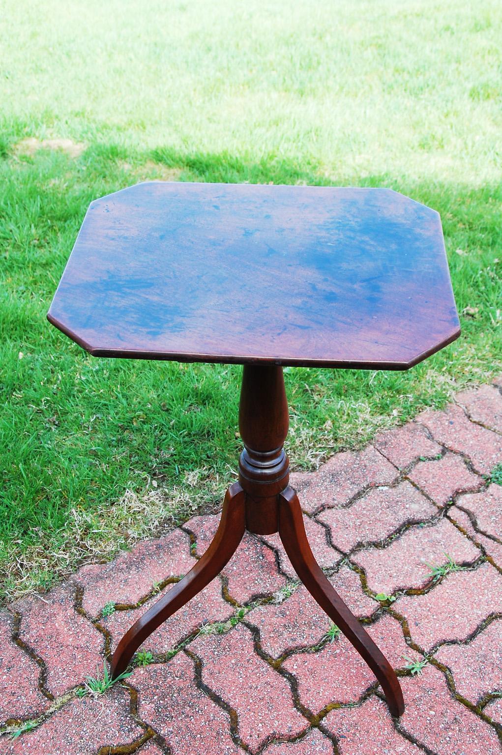 American Colonial American Early 19th Century Tilt Top Candle Stand in Mahogany with Tripod Base