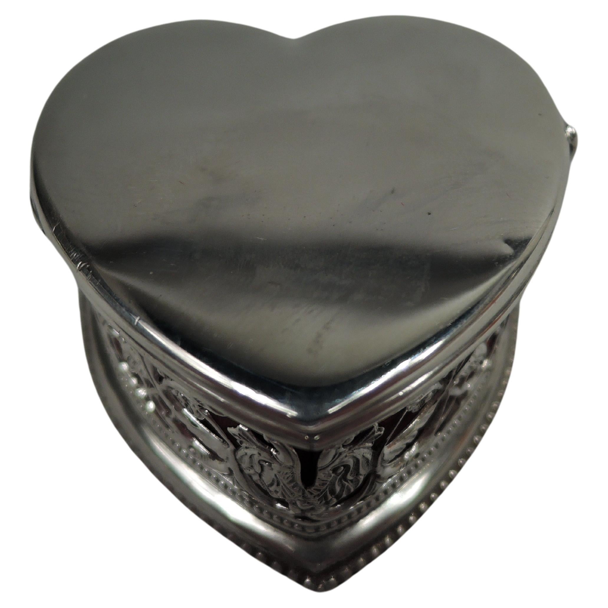 Caja para anillos de joyería en forma de corazón de plata de ley clásica eduardiana americana