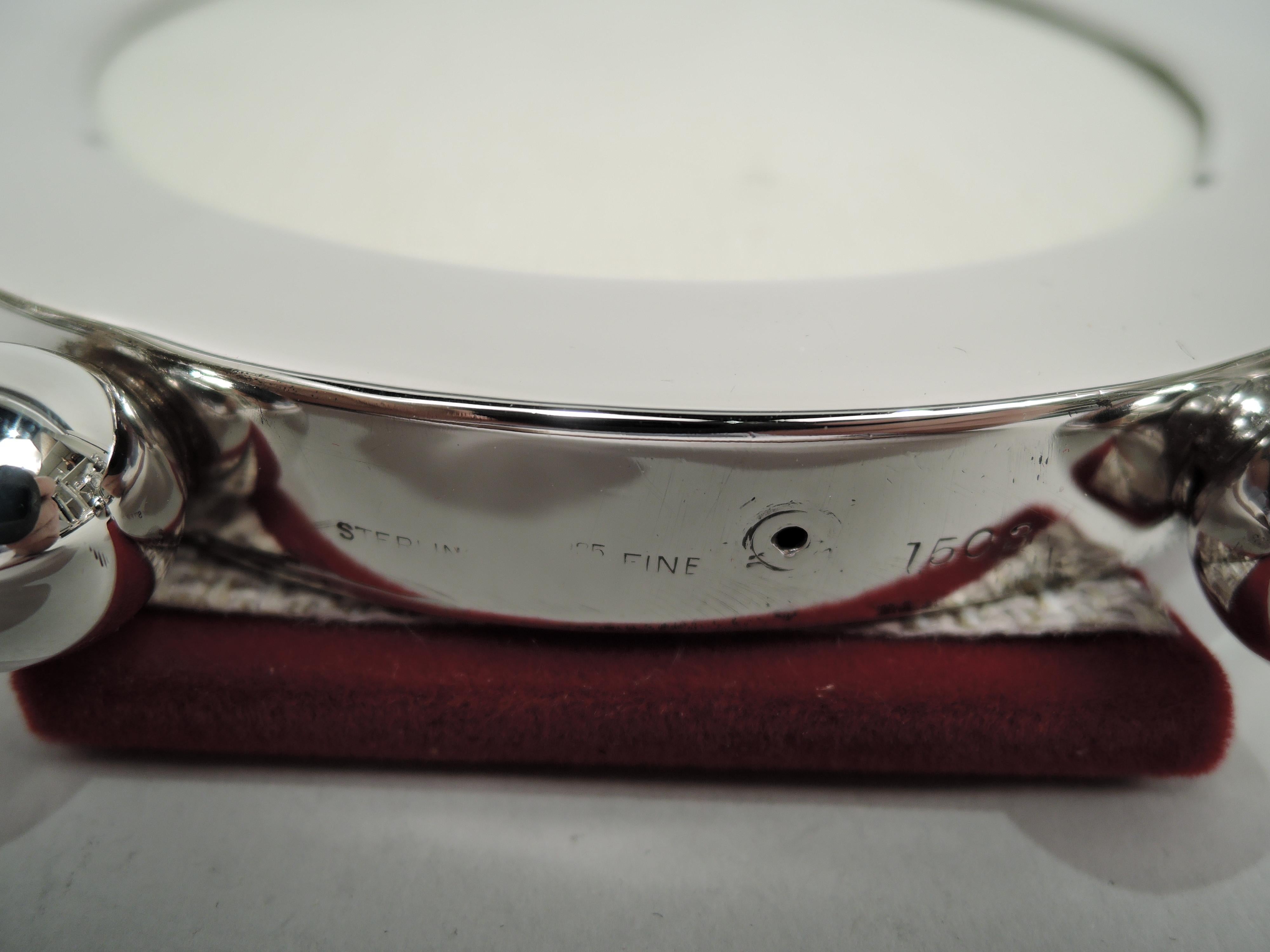 American Edwardian Modern Sterling Silver Oval Picture Frame For Sale 1