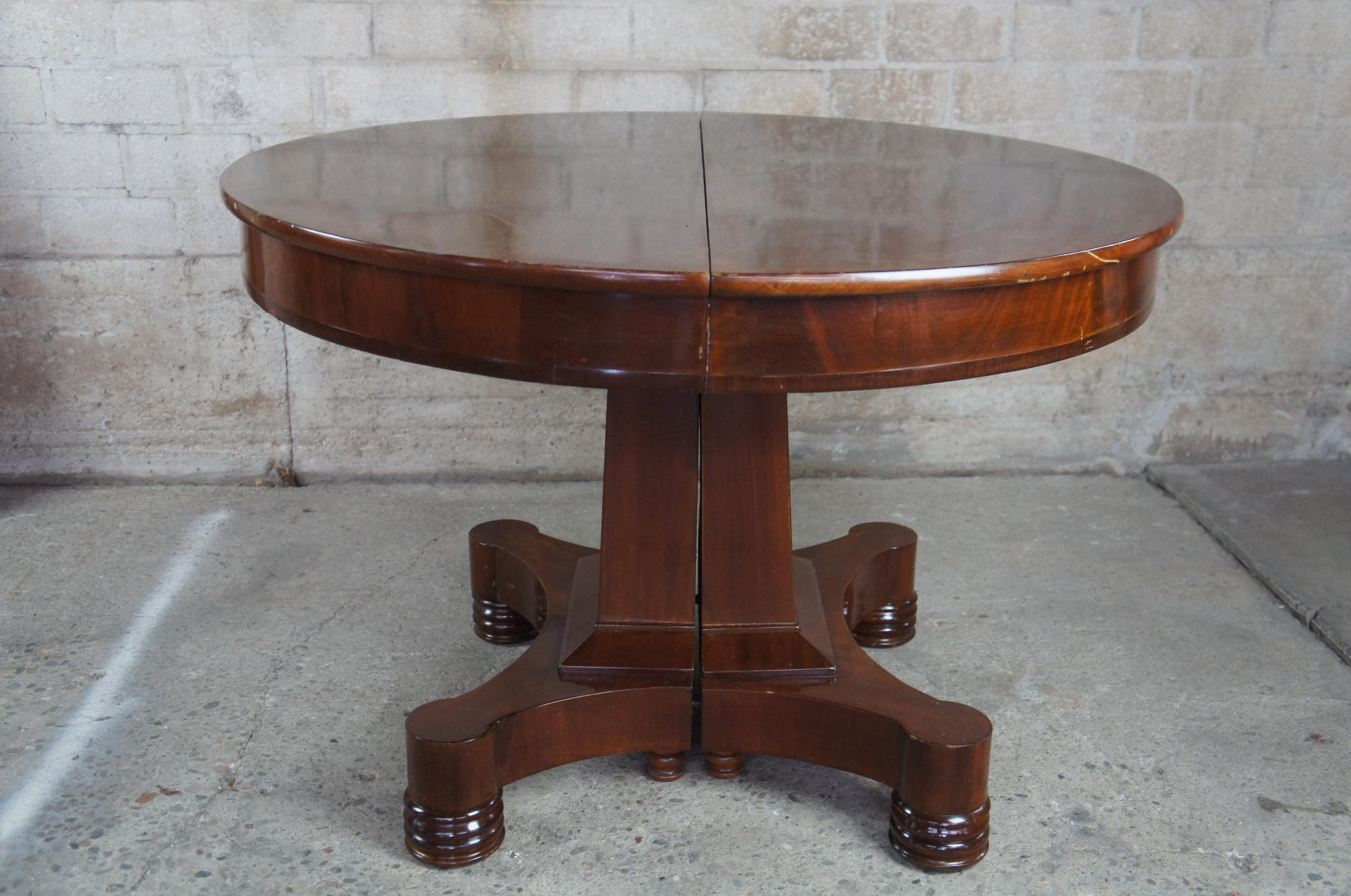 American Empire 19th Century Oval Mahogany Dining Table Split Base Extendable 8