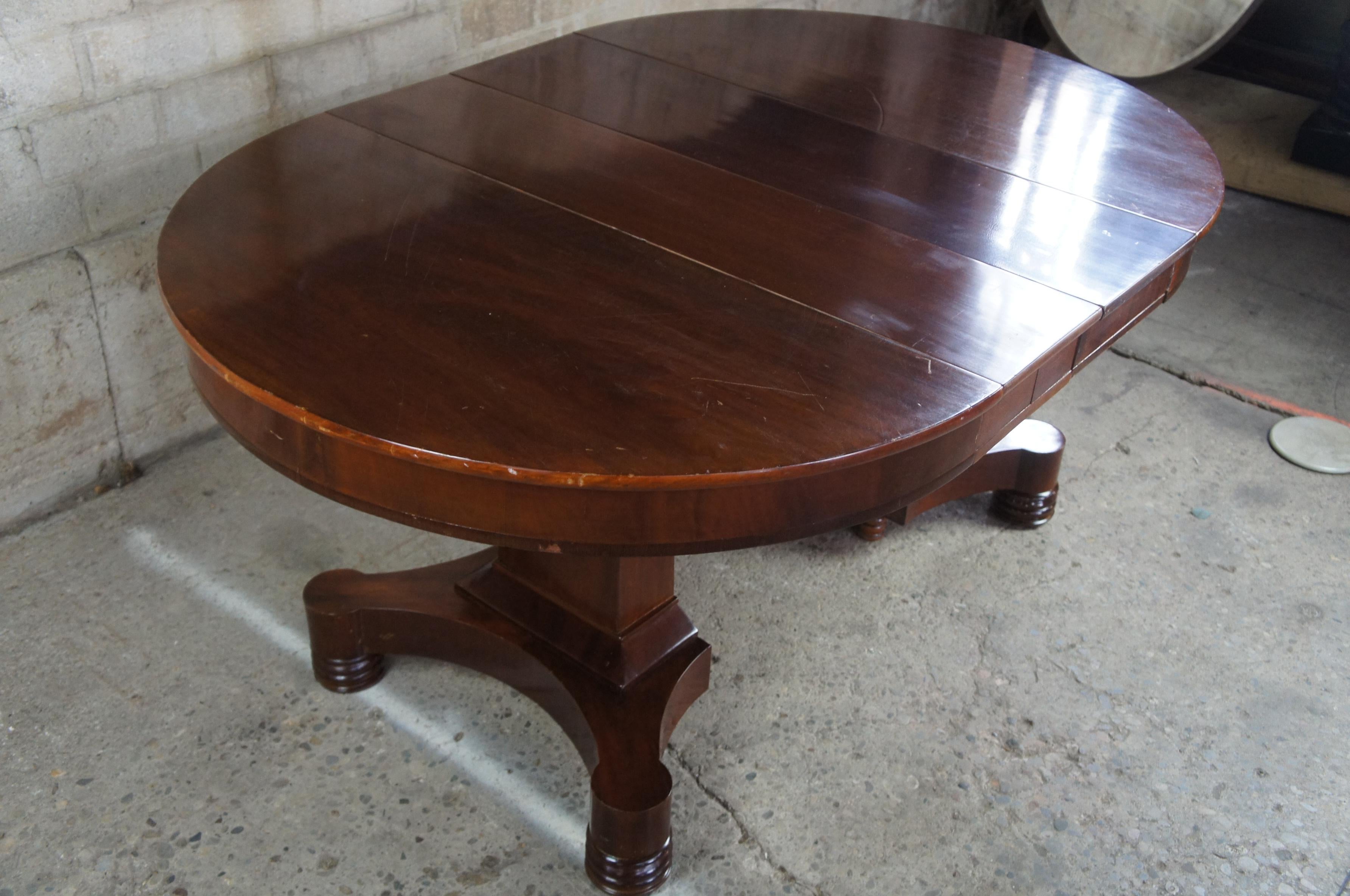 American Empire 19th Century Oval Mahogany Dining Table Split Base Extendable 2