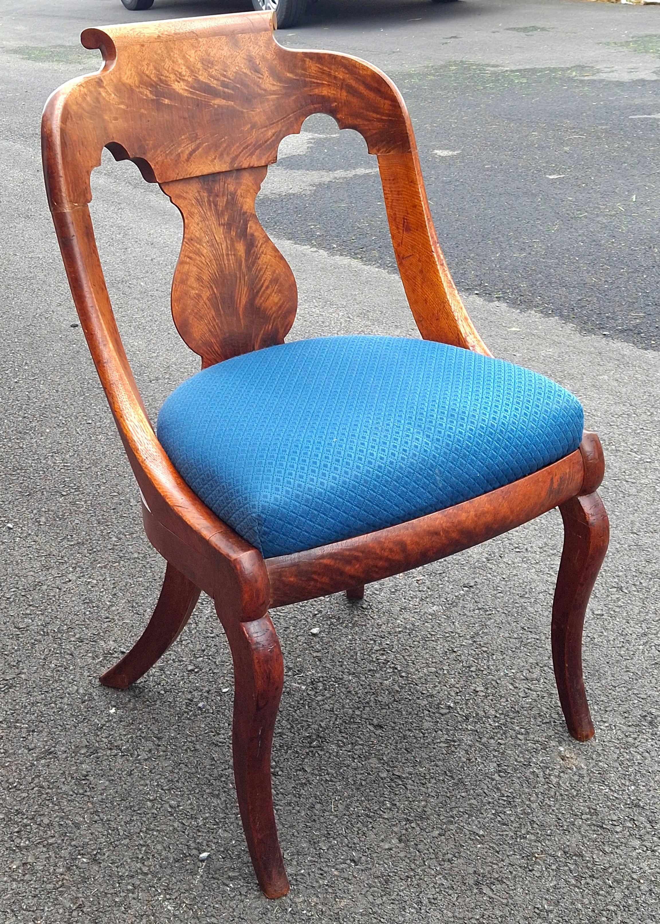 Américain Chaise Girandole Empire américain en acajou de Boston, Circa 1860s en vente
